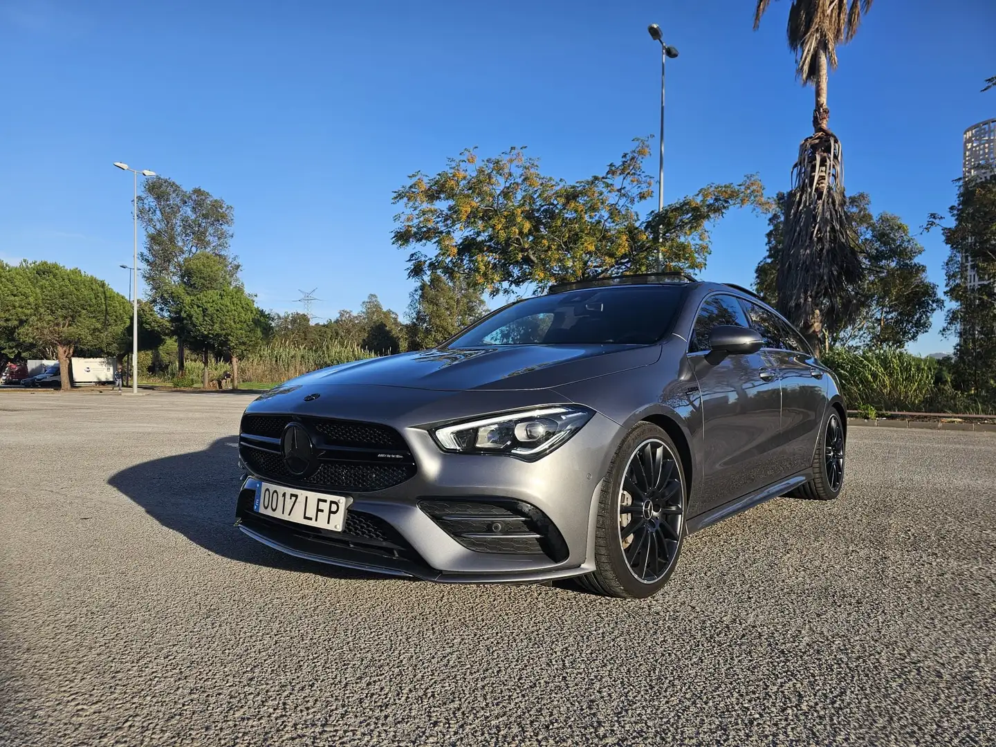Mercedes-Benz CLA 35 AMG CLA Shooting Brake 35 AMG 4Matic+ 7G-DCT AMG Gris - 1