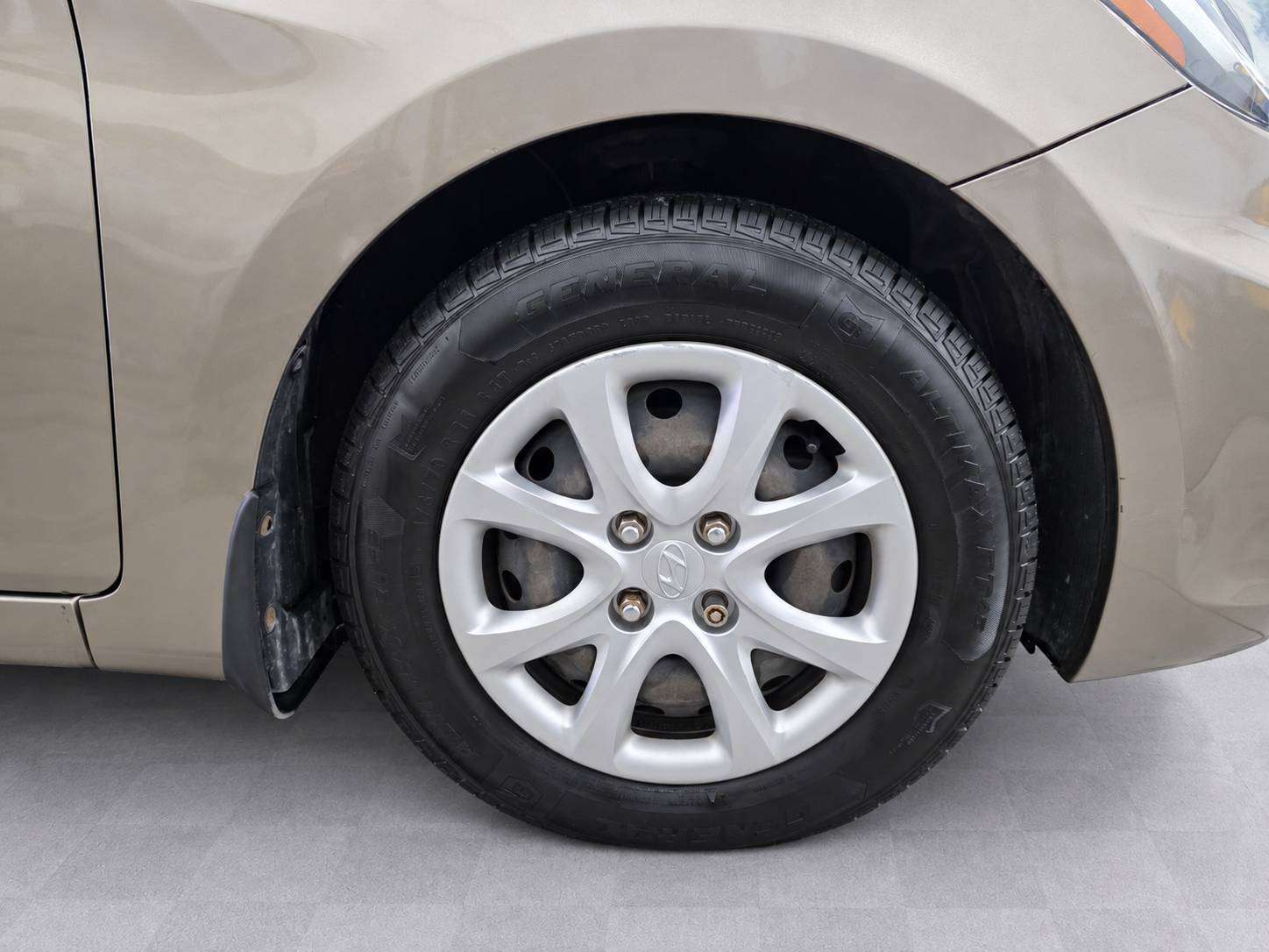 2014 Hyundai ACCENT Hatchback