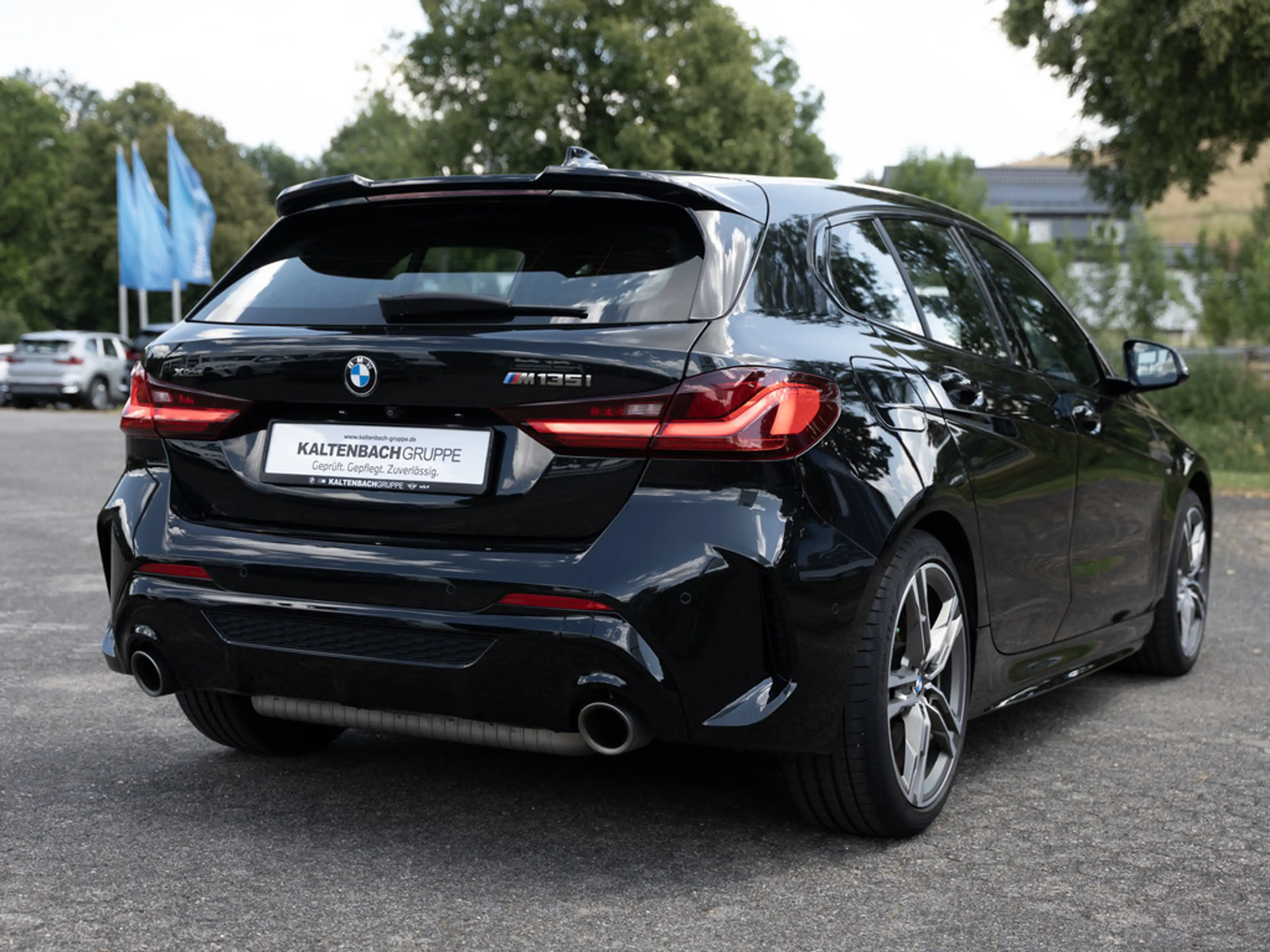 BMW 135 Mi xDrive PANO LED NAVI KAMERA SHZ PDC — photo 6