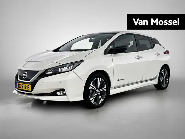 Nissan Leaf Tekna 40 kWh | Apple Carplay/Android Auto | Parkee