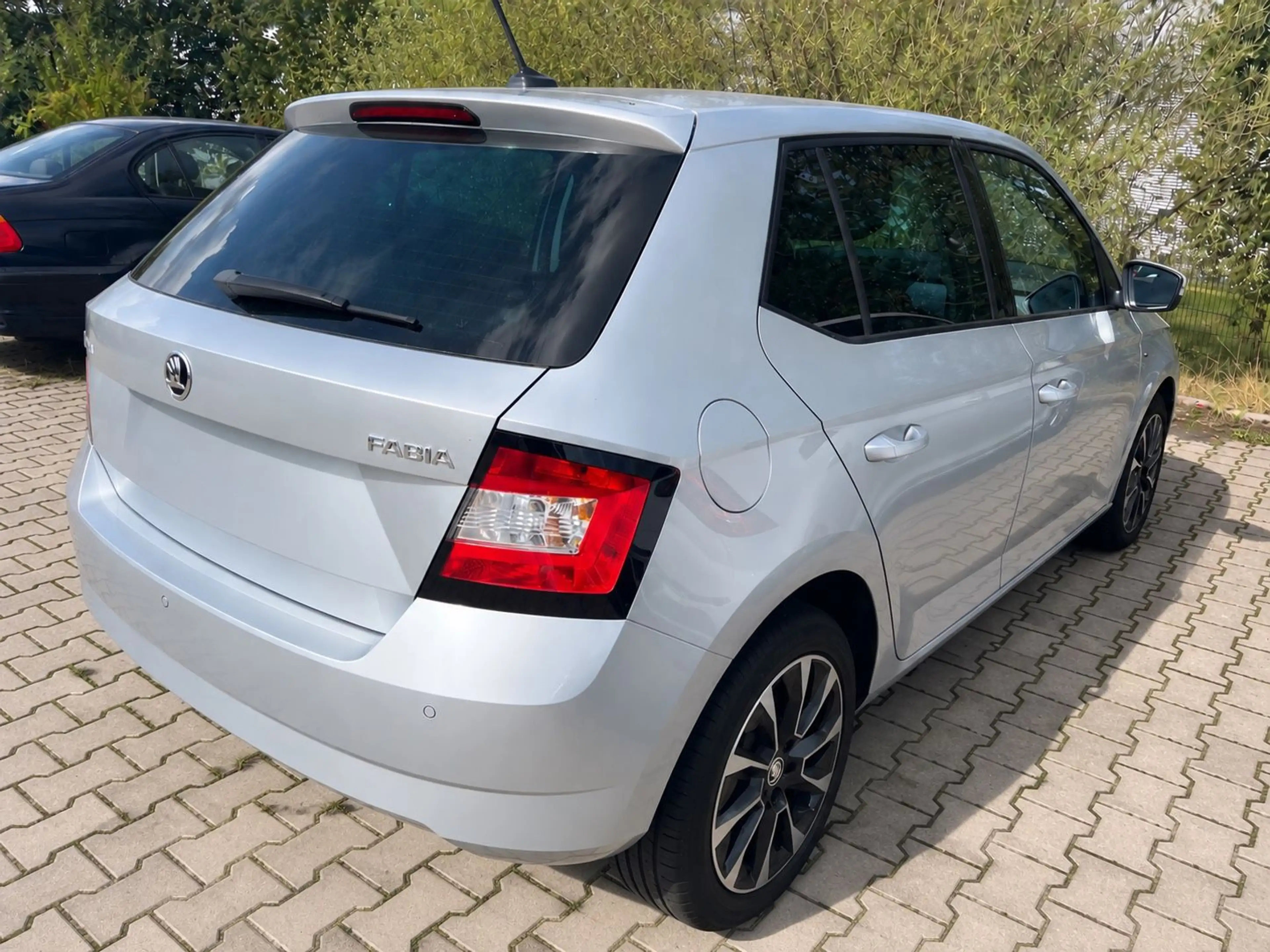Skoda Fabia DRIVE Klimaautomatik | SHZ | PDC | Tempoma — photo 2