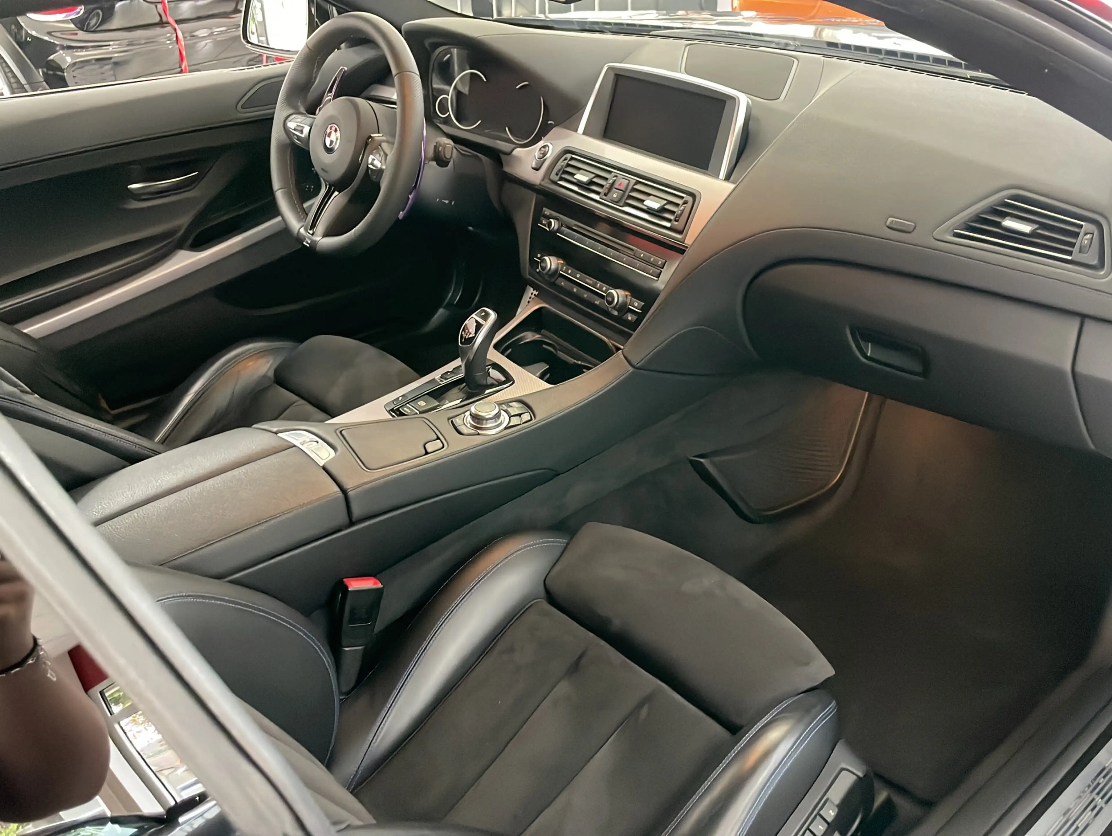 BMW 650 i Coupe - MPaket-Alcantara-Schiebedach-DEFzg — photo 11