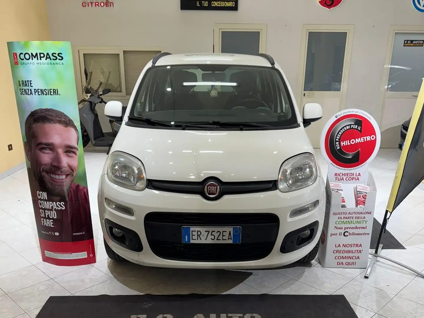 Fiat Panda Panda III 2012 0.9 twair natural power Lounge 80cv Bianco - 1