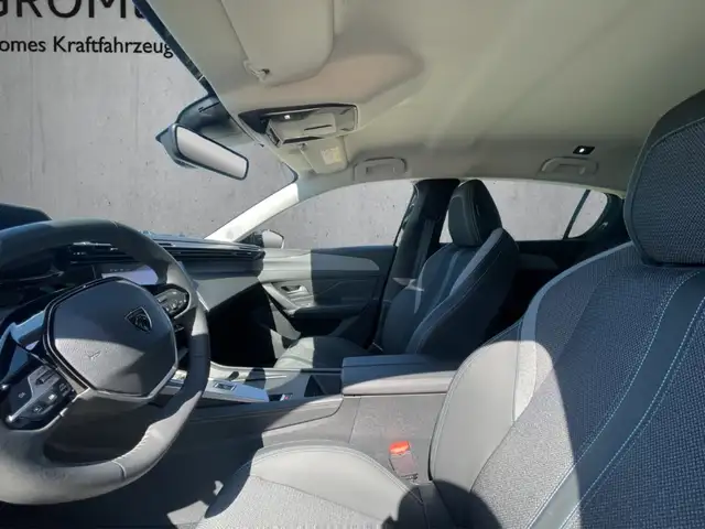 Peugeot 308 view 9