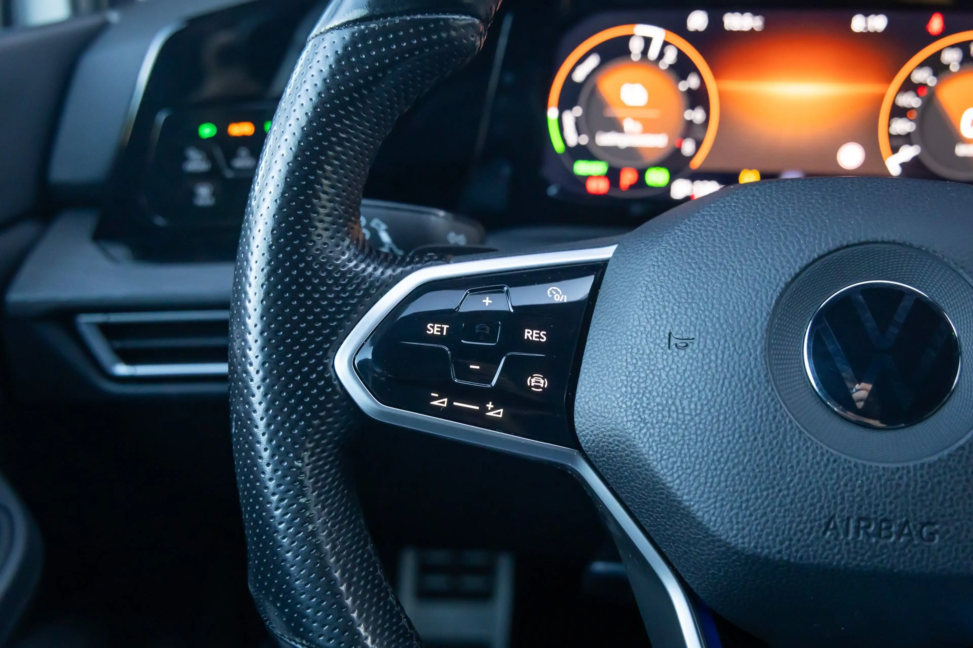 Volkswagen Golf GTE 1.4 eHybrid | Apple Carplay/Android Auto | Cruise — photo 26