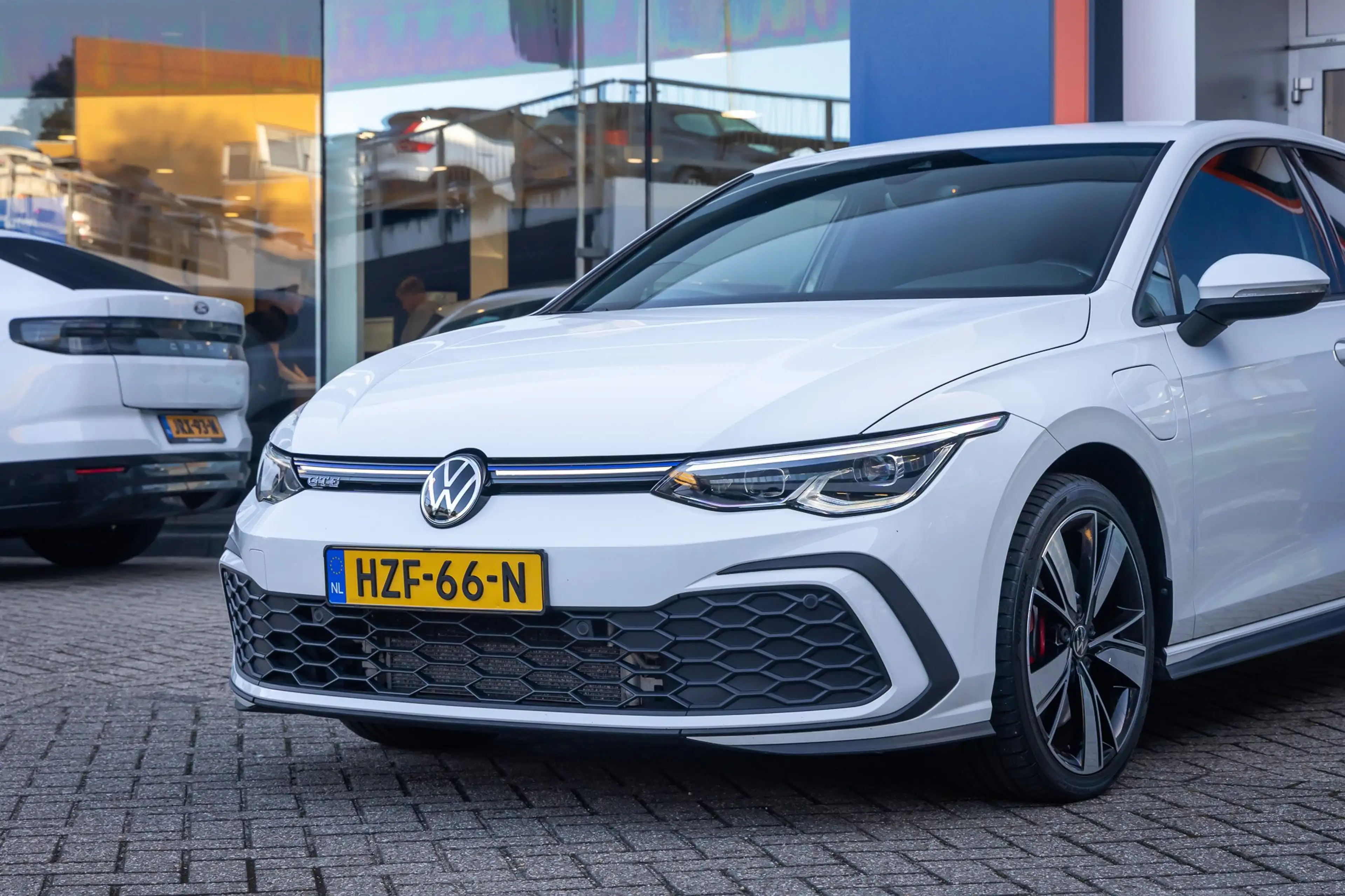 Volkswagen Golf GTE 1.4 eHybrid | Apple Carplay/Android Auto | Cruise — photo 5