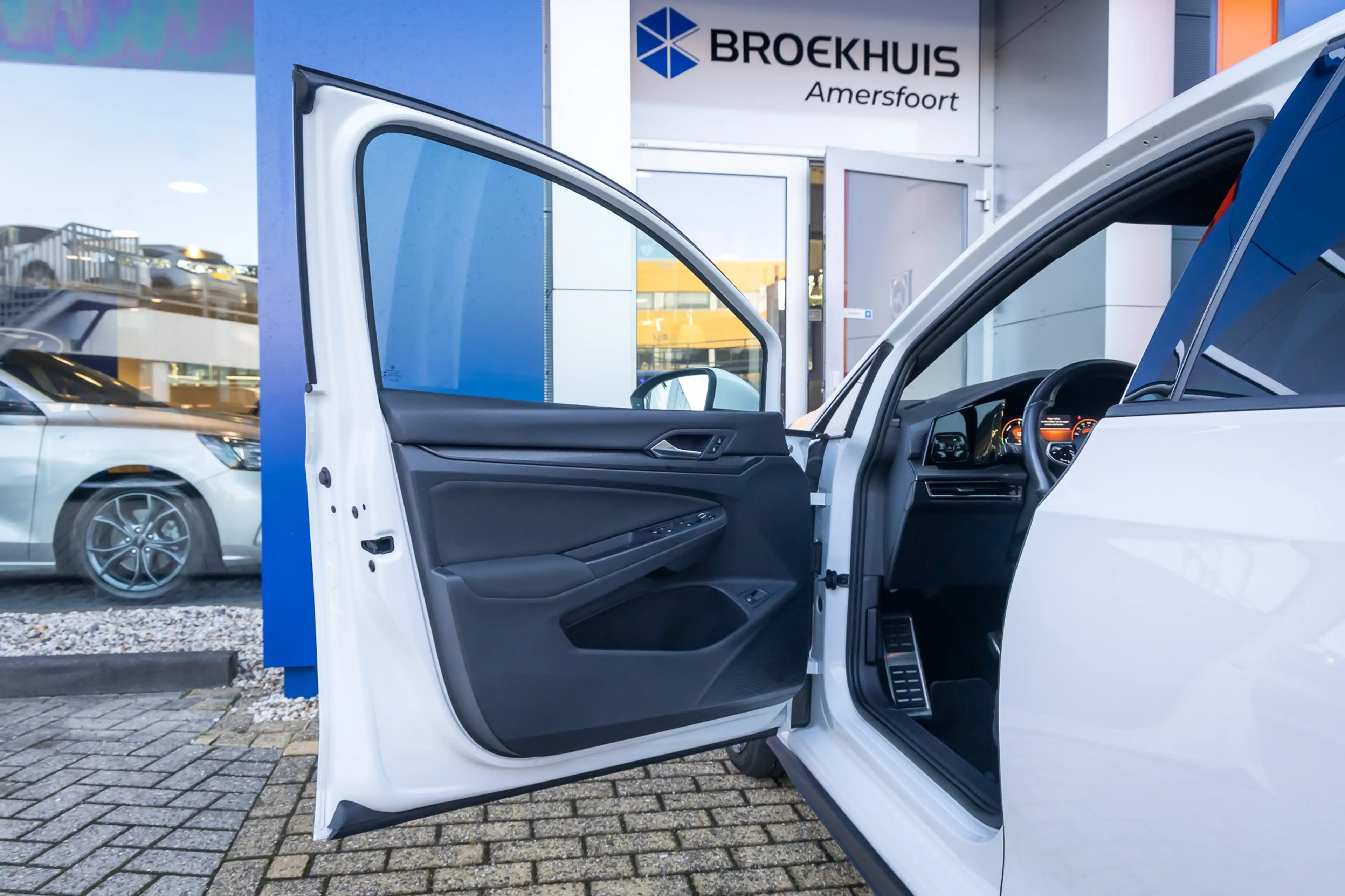 Volkswagen Golf GTE 1.4 eHybrid | Apple Carplay/Android Auto | Cruise — photo 14