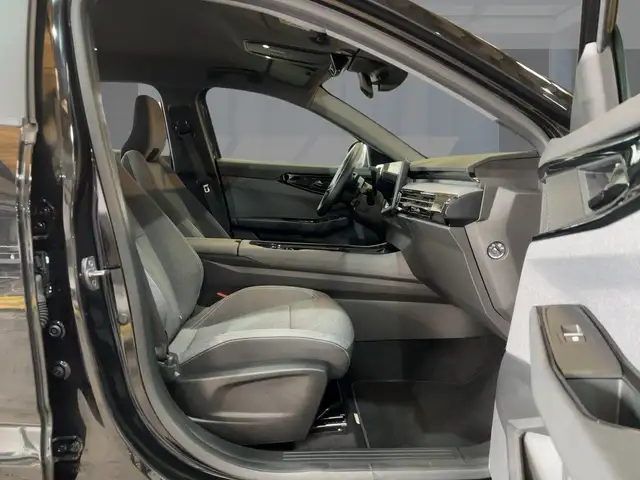 Renault Austral view 8
