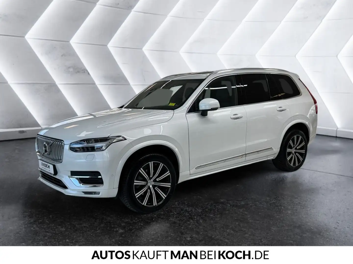 Volvo XC90 B5D AWD Ultimate 360° PANO HUD BLIS B/W Navi Weiß - 2