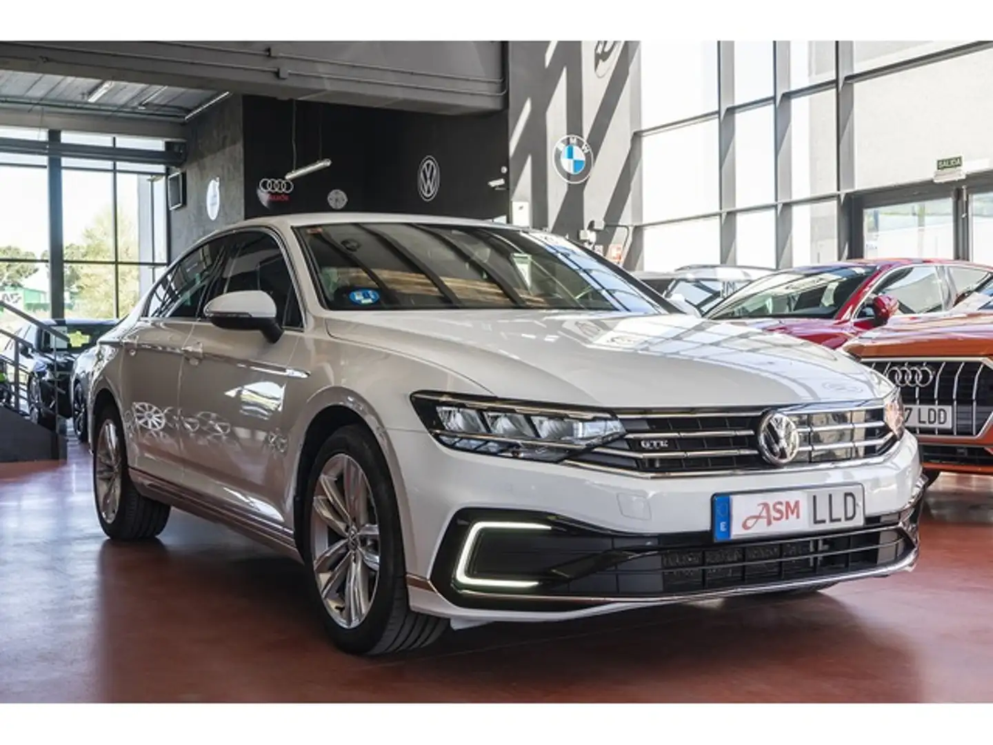 Volkswagen Passat GTE 1.4 TSI e-Power Blanco - 2