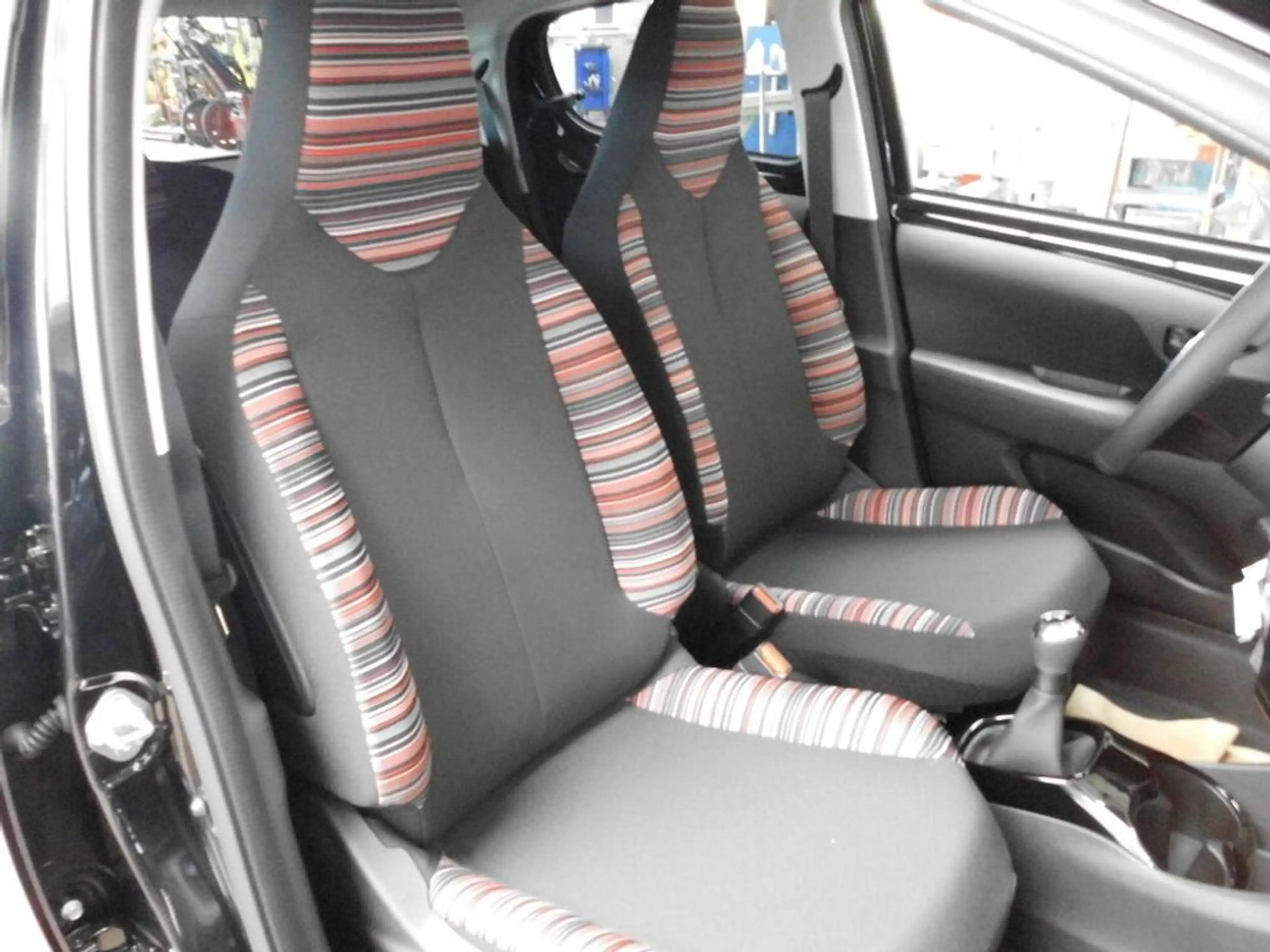 Citroen C1 Feel Edition VTI72 — photo 12