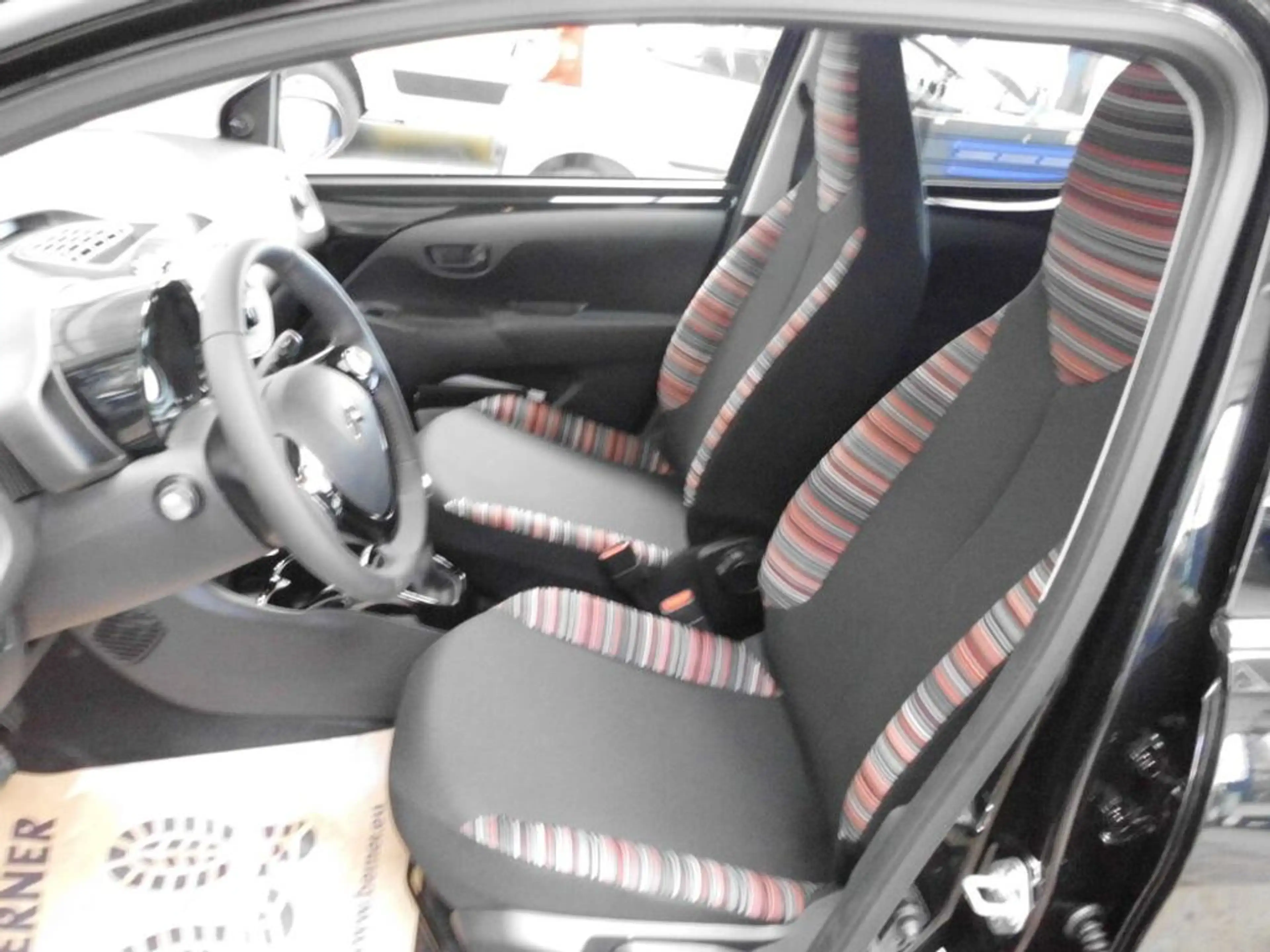 Citroen C1 Feel Edition VTI72 — photo 9