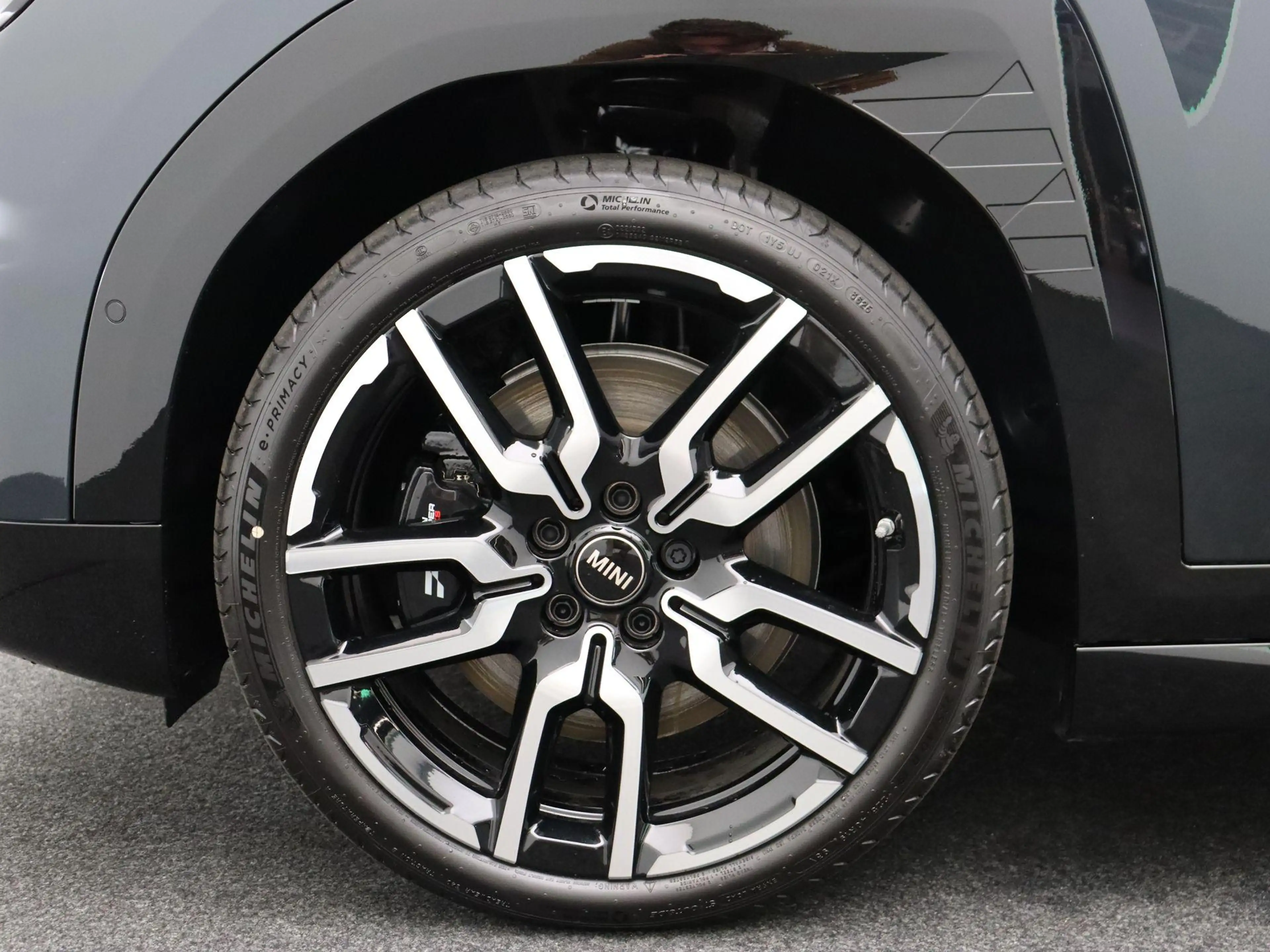 MINI Aceman SE John Cooper Works + S Pakket — photo 8