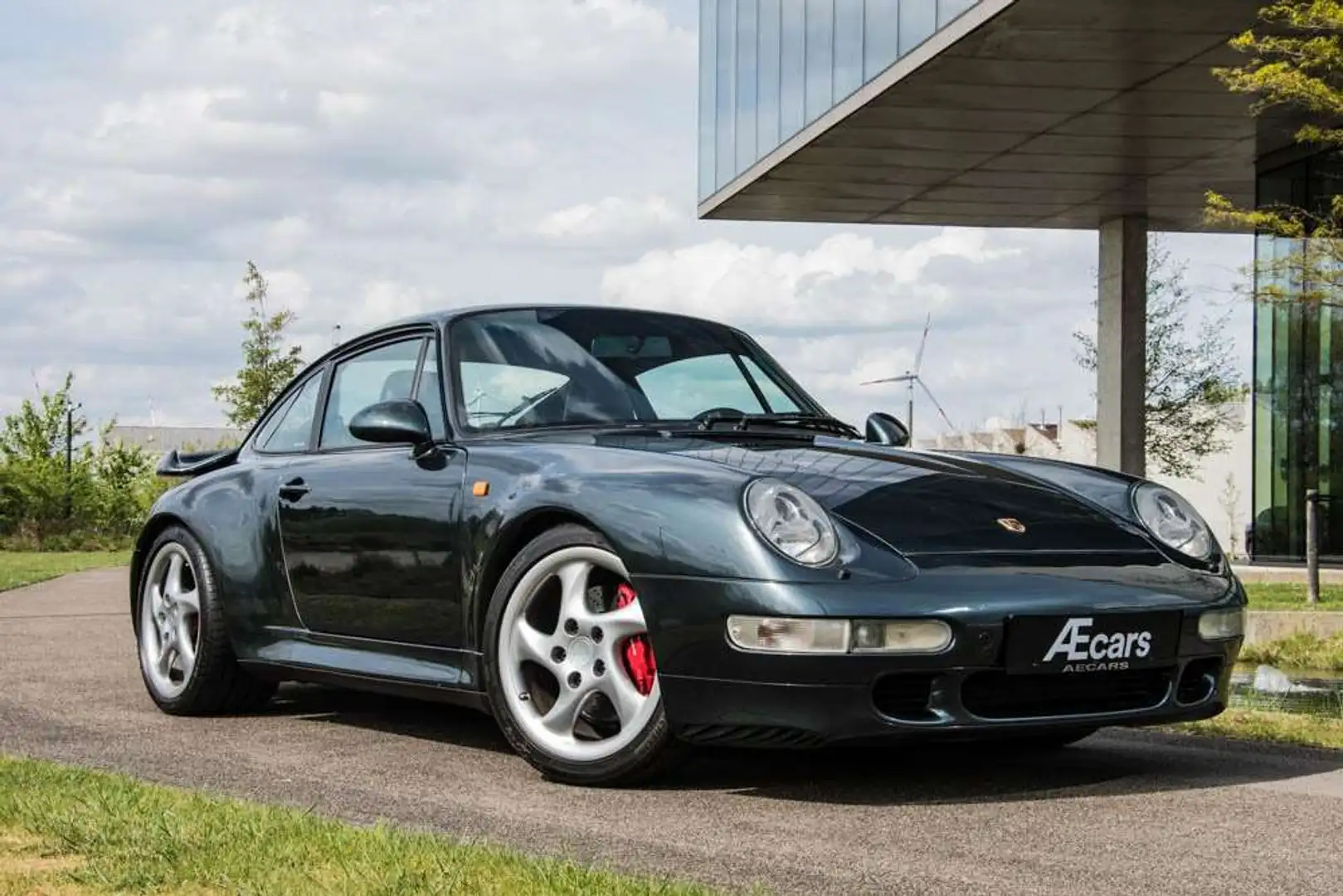 Porsche 993 911 TURBO / COUPE / MANUAL/ BELGIAN / FULL HISTORY Vert - 2