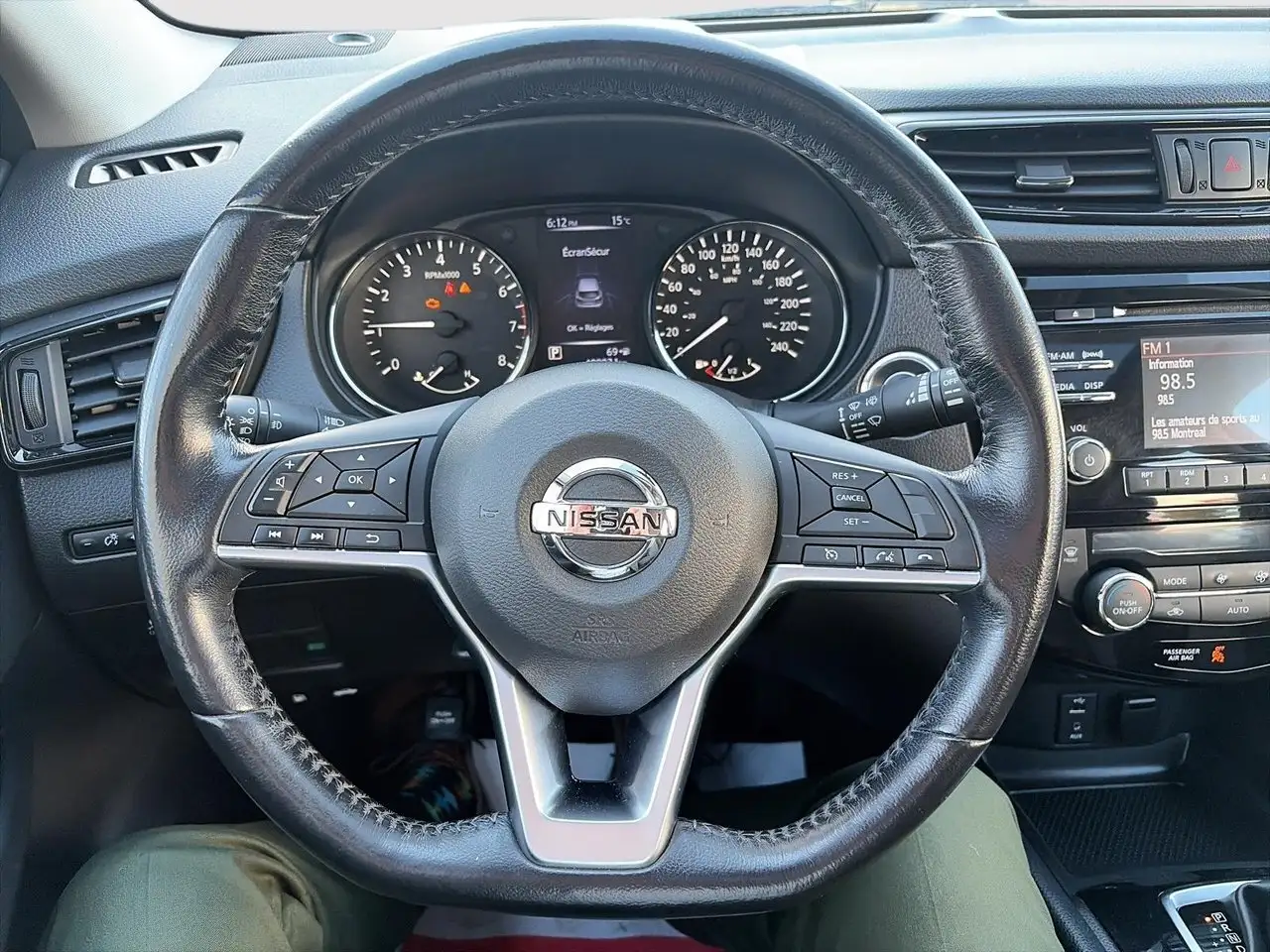 Nissan Qashqai снимка Nissan Qashqai