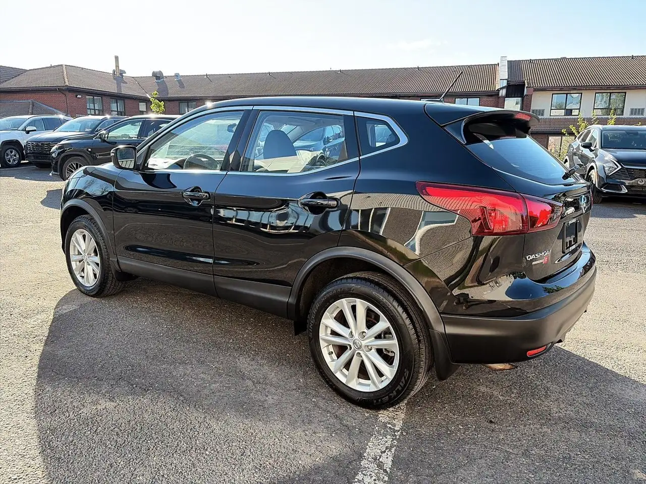 Nissan Qashqai снимка Nissan Qashqai