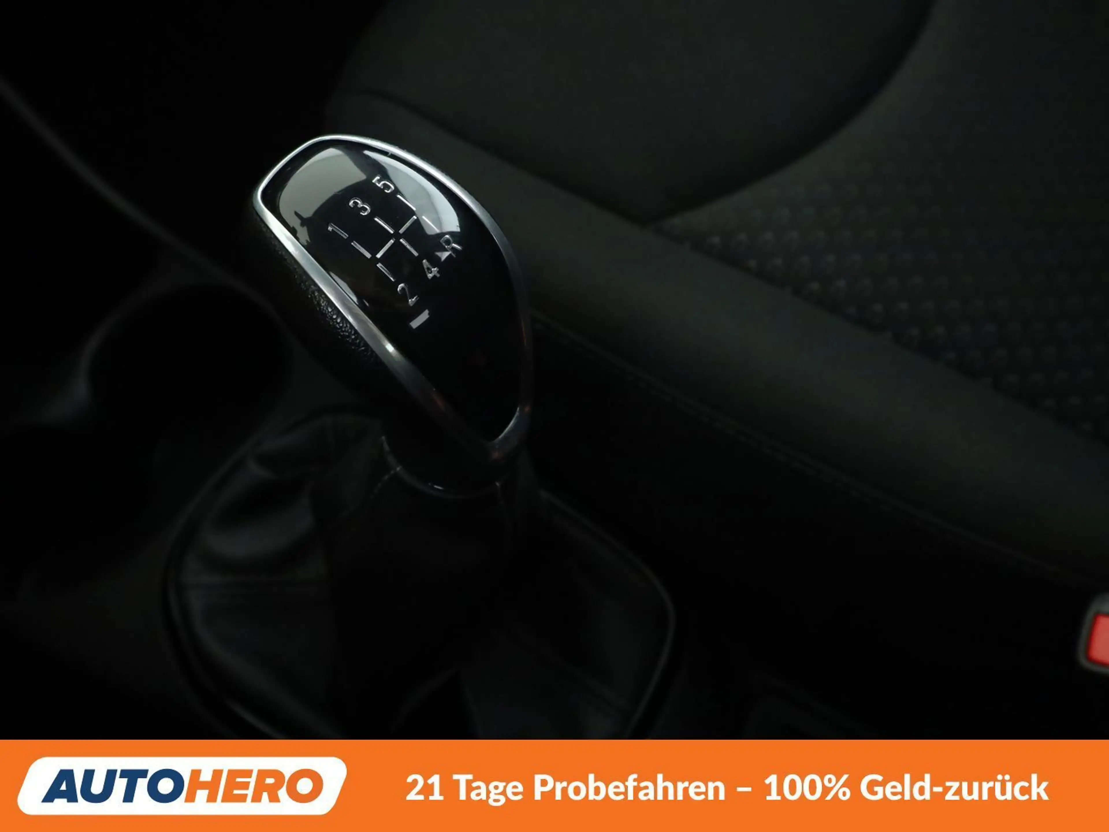 Opel Karl 1.0 Edition — photo 23