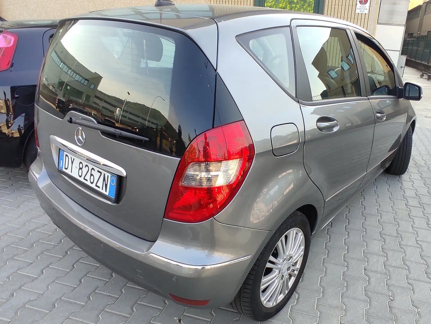 Mercedes-Benz A 160 Classe A - W/C 169 (150) be Elegance Grigio - 2