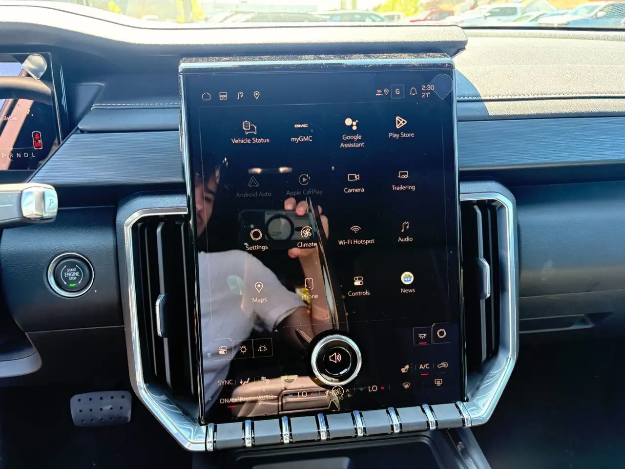 GMC Acadia снимка GMC Acadia
