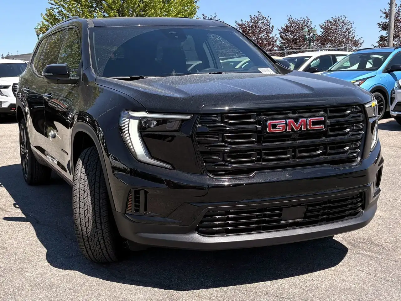GMC Acadia снимка GMC Acadia