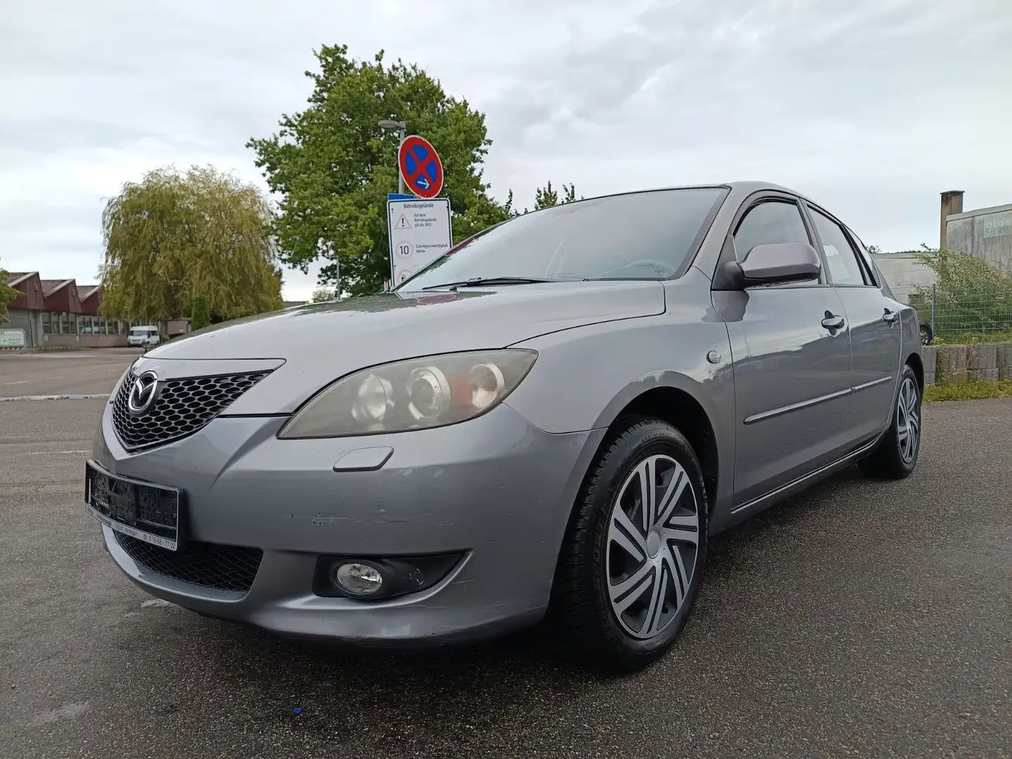 Mazda 3 Lim. 2.0 Sport Top Grau - 1