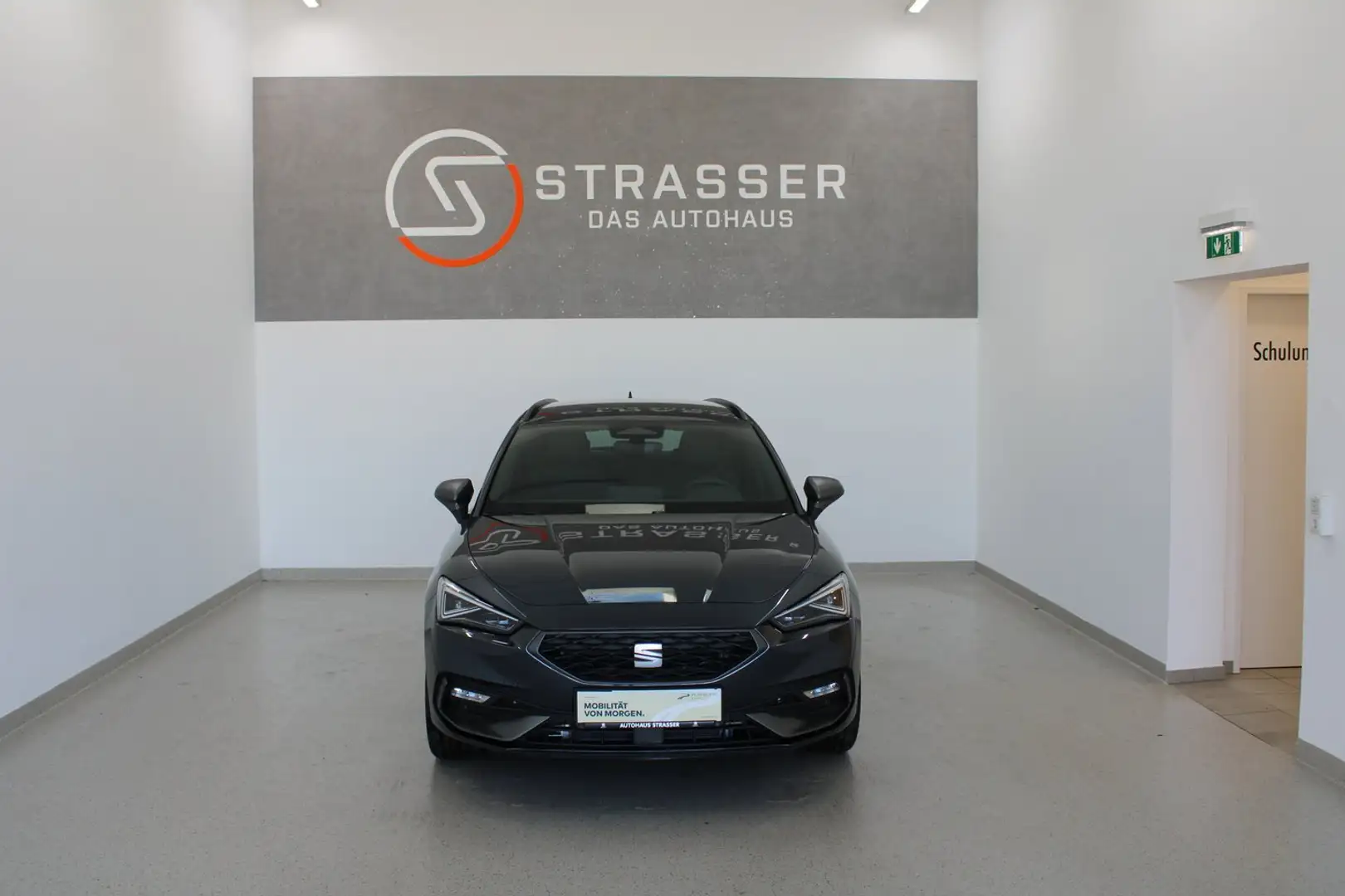 SEAT Leon FR Edition 1.5 TSI 115 PS Grau - 2