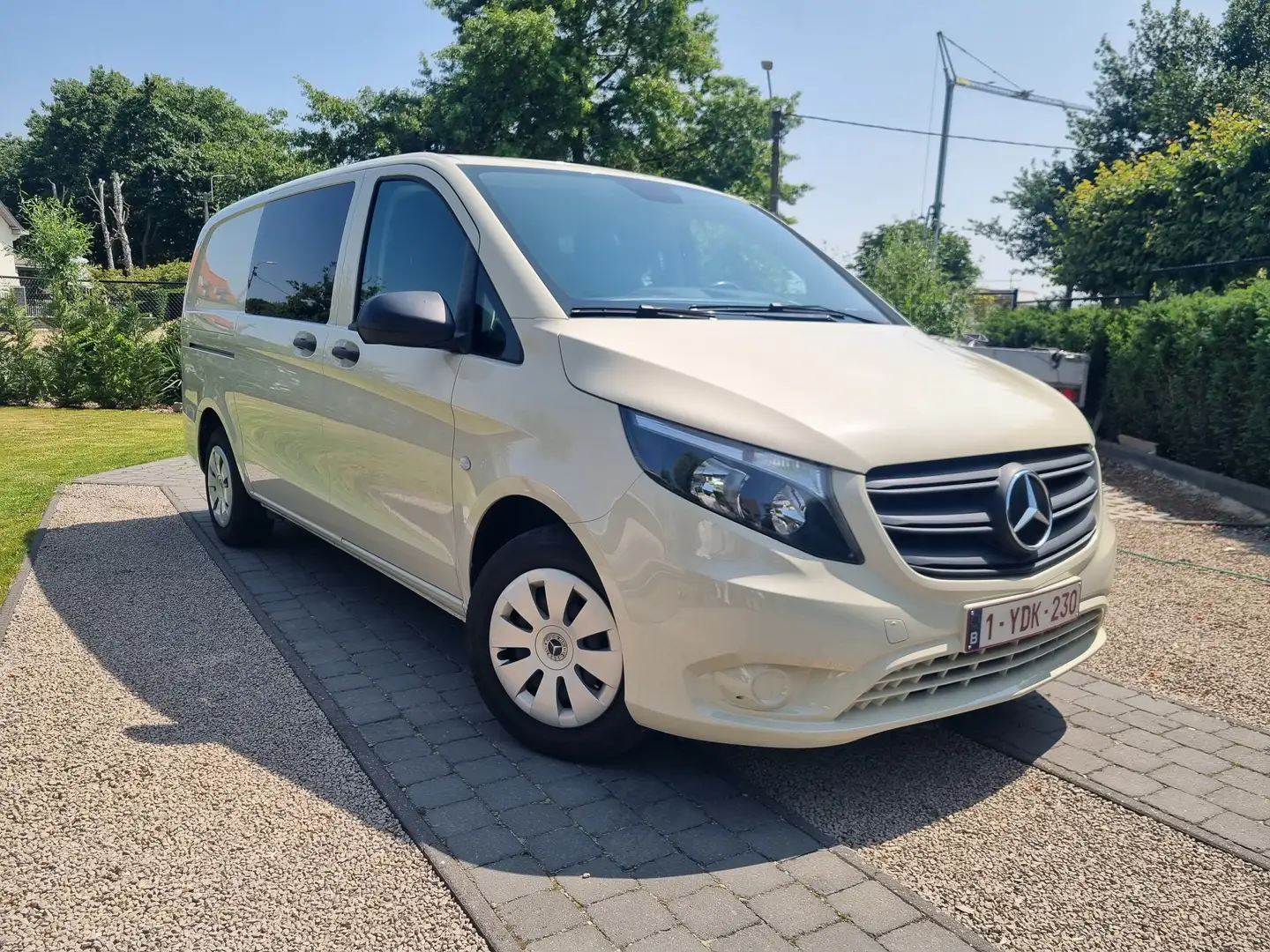 Mercedes-Benz Vito Vito 114 CDI Mixto Lang HA Aut. Beige - 1