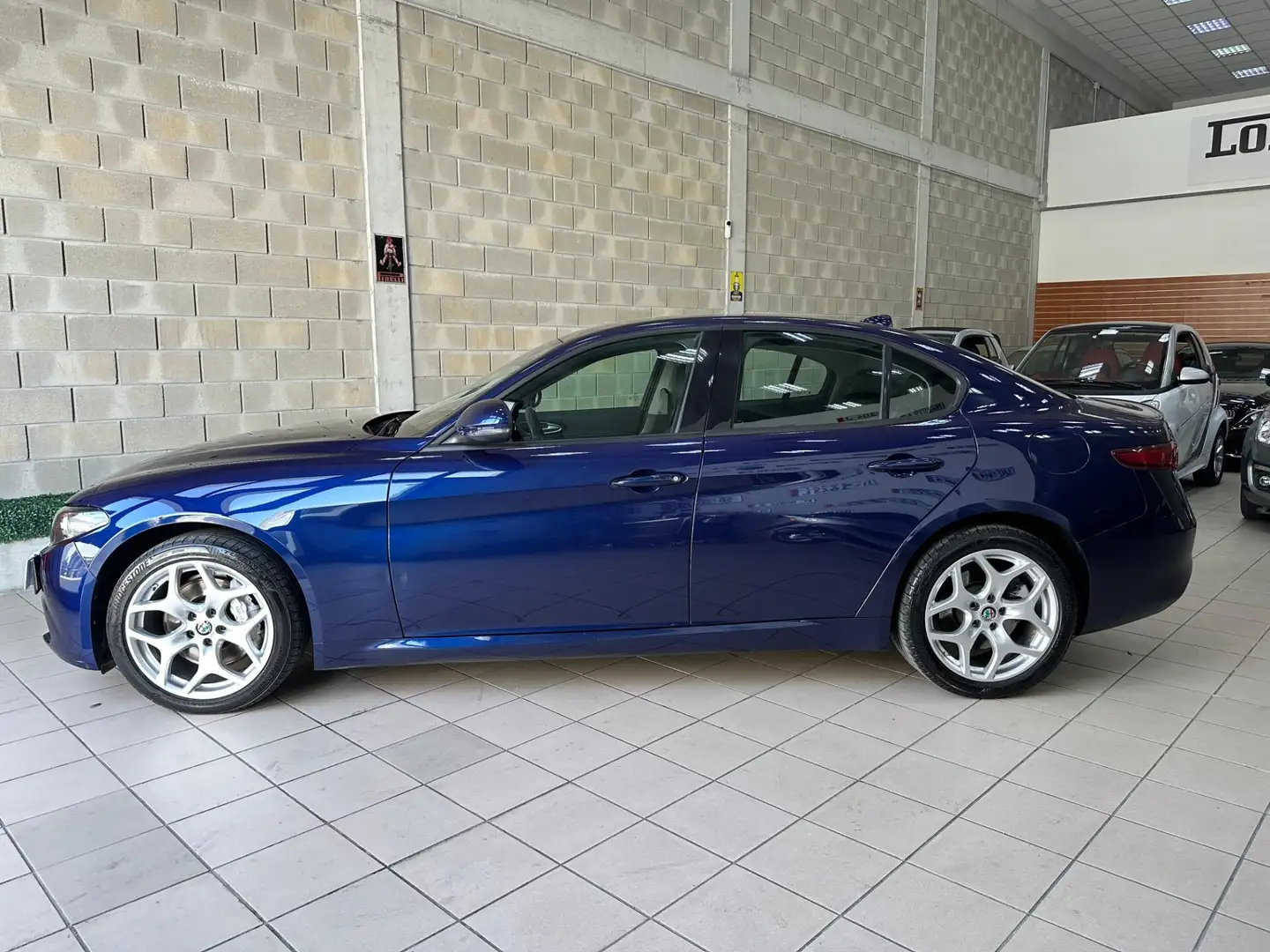 Alfa Romeo Giulia Giulia 2.2 Turbodiesel Q4 190 CV AT8 Lusso Bleu - 2