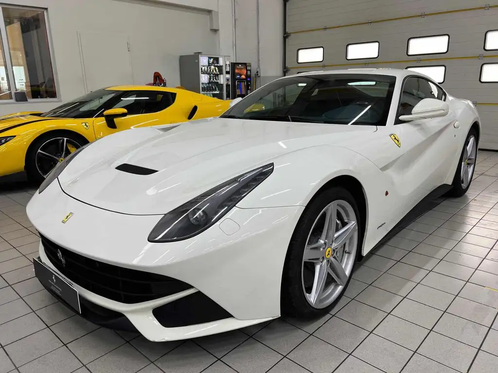 Ferrari F12 2013 из Европы — купить под ключ