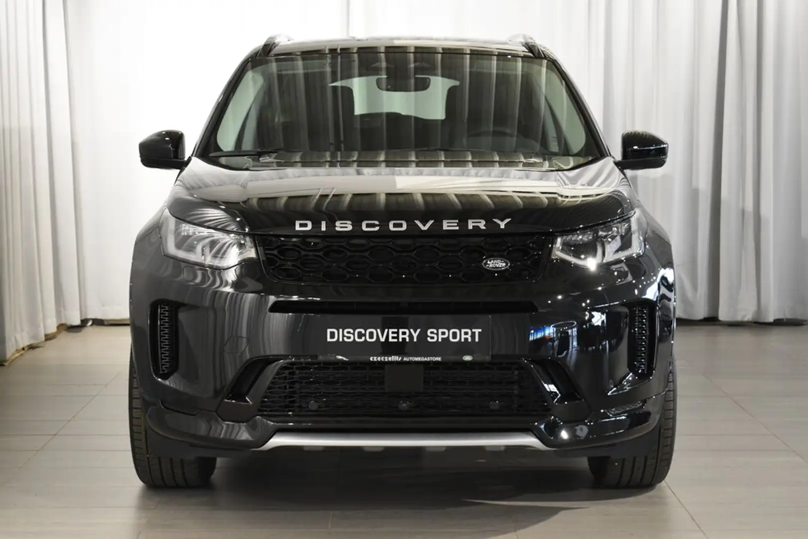 Land Rover Discovery Sport D165 4WD S Schwarz - 2