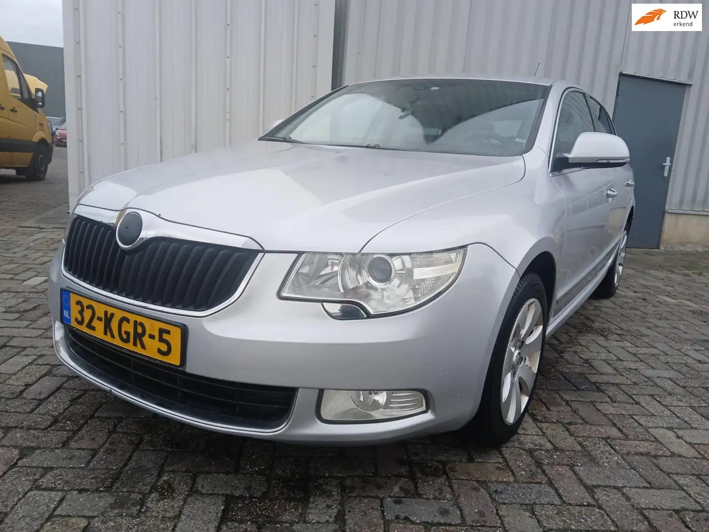 Skoda Superb 1.8 TSI Ambition - Motor defect Grijs - 1