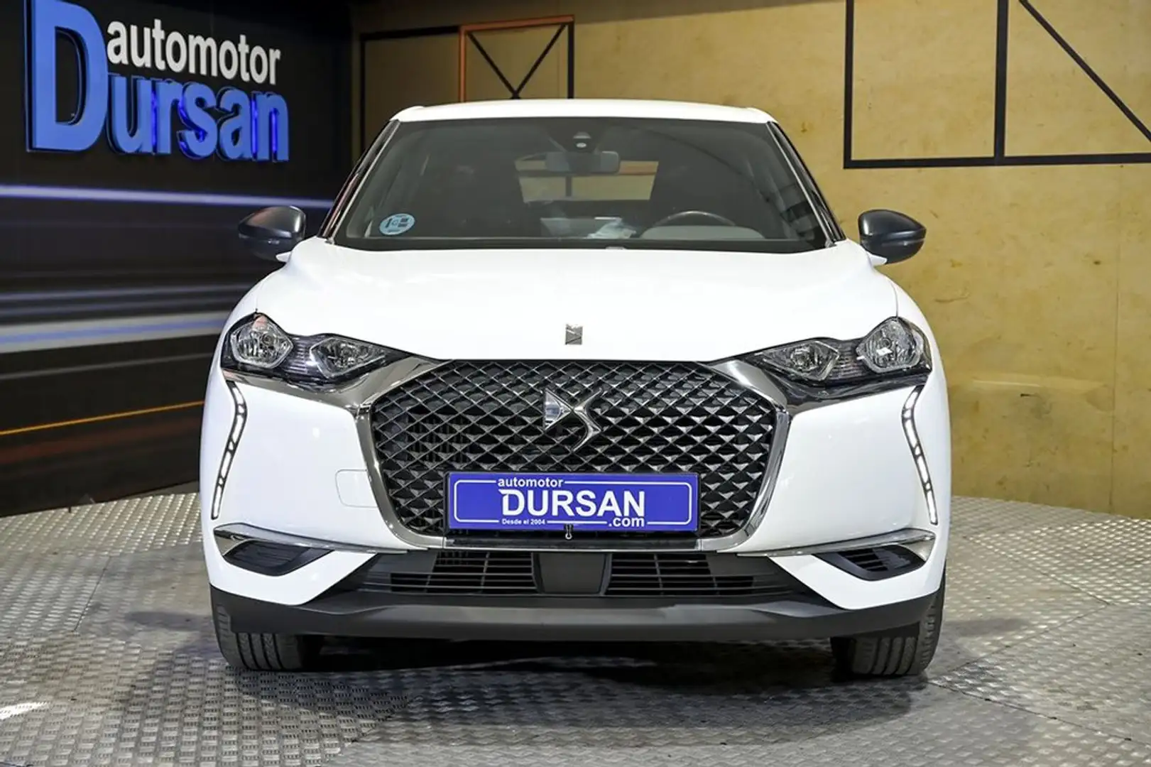 DS Automobiles DS 3 Crossback BlueHDi 81 kW Manual MONTMARTRE Blanco - 2