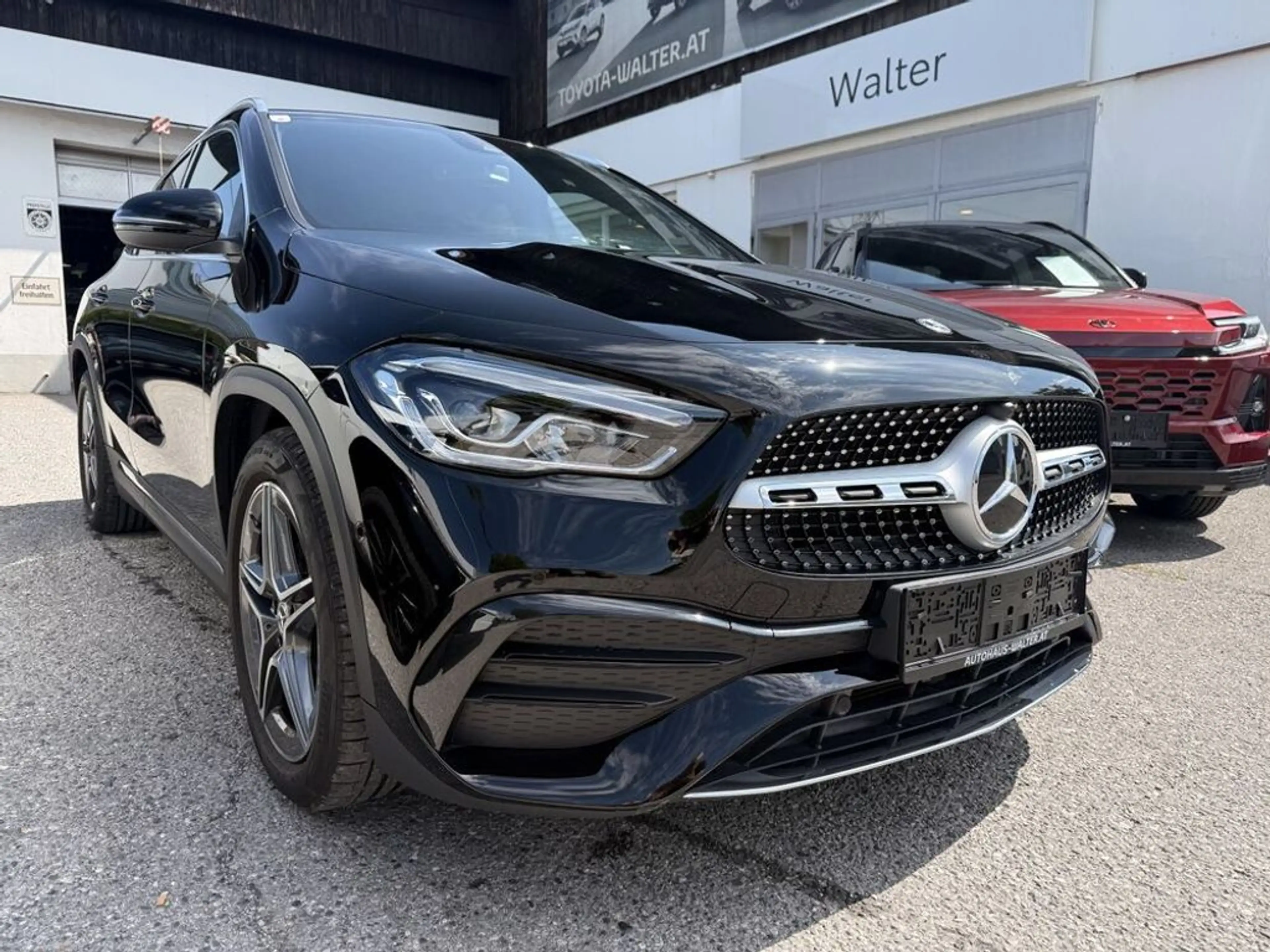 Mercedes-Benz GLA 200 d 4Matic Allrad Diesel (H247) — photo 2