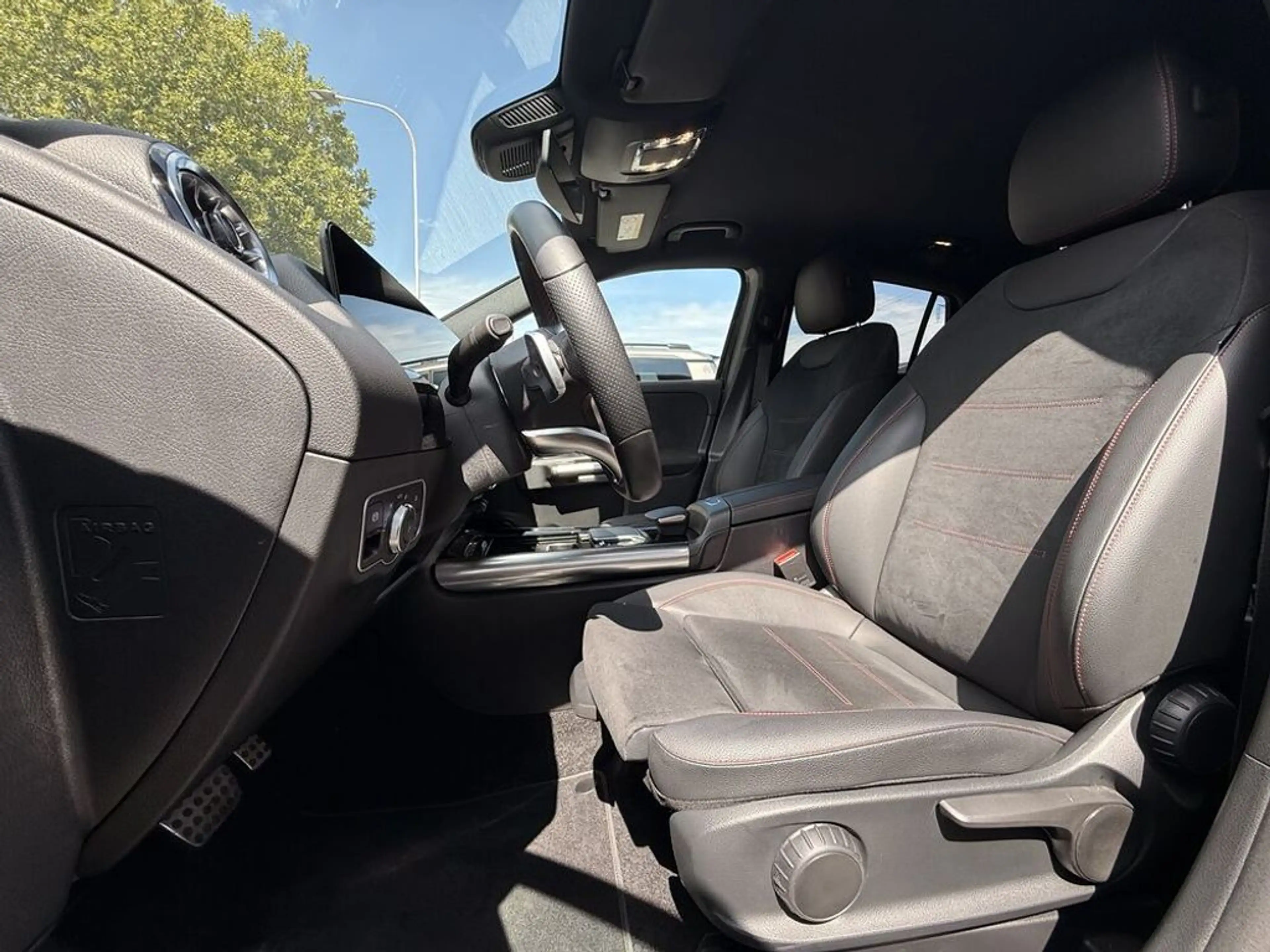 Mercedes-Benz GLA 200 d 4Matic Allrad Diesel (H247) — photo 5