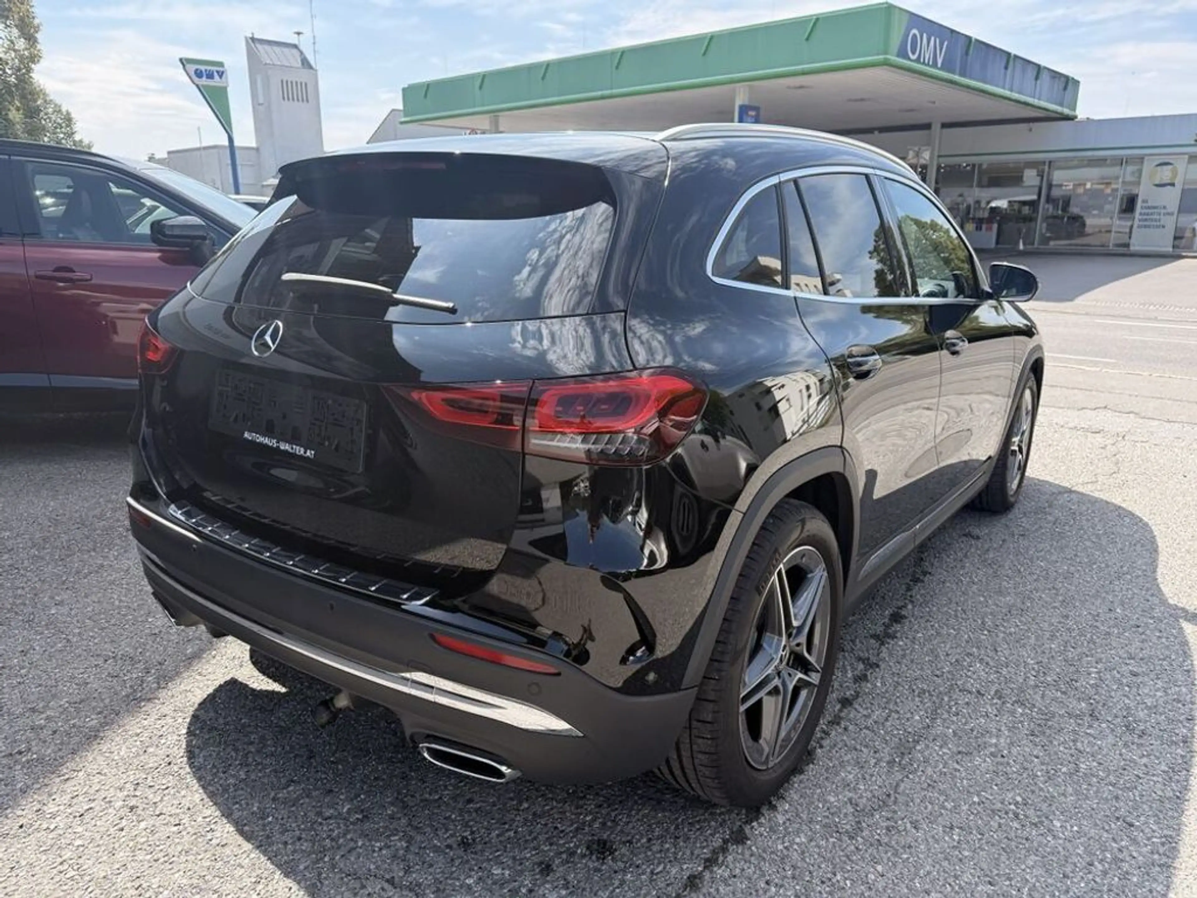 Mercedes-Benz GLA 200 d 4Matic Allrad Diesel (H247) — photo 13