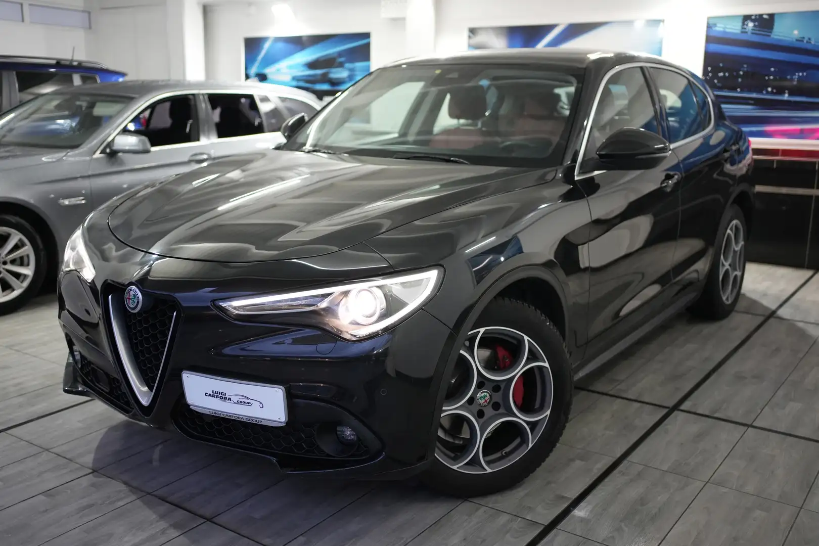 Alfa Romeo Stelvio 2.2 Turbodiesel 180 CV AT8 RWD Executive Nero - 1