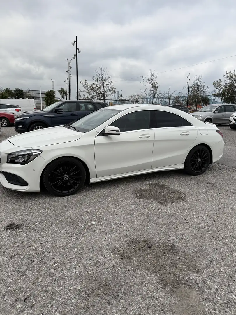 Mercedes-Benz CLA 220 d 4Matic 7G-DCT Peak Edition AMG - 2