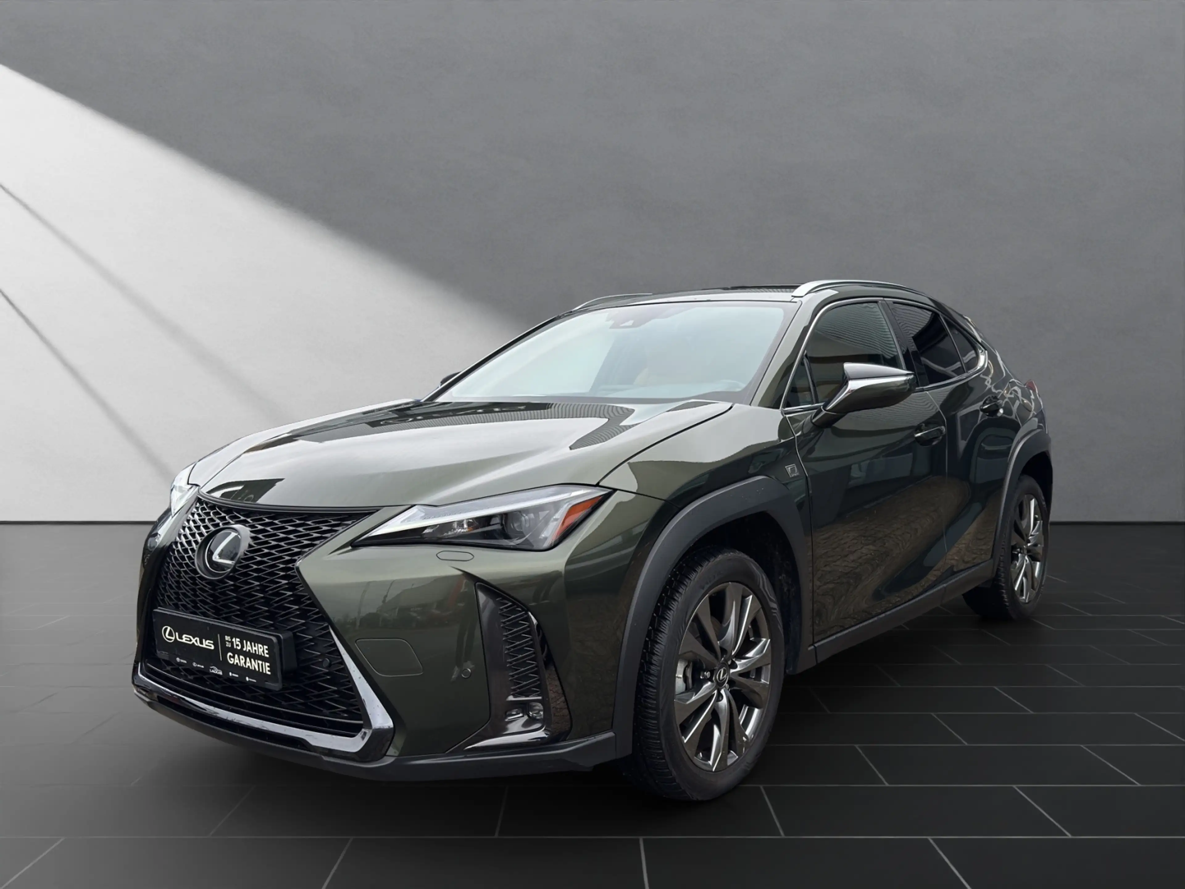 Lexus UX 250h 250h*FSPORT-D*1HD*ALLWR*CARPLAY* 15J-GARANTIE