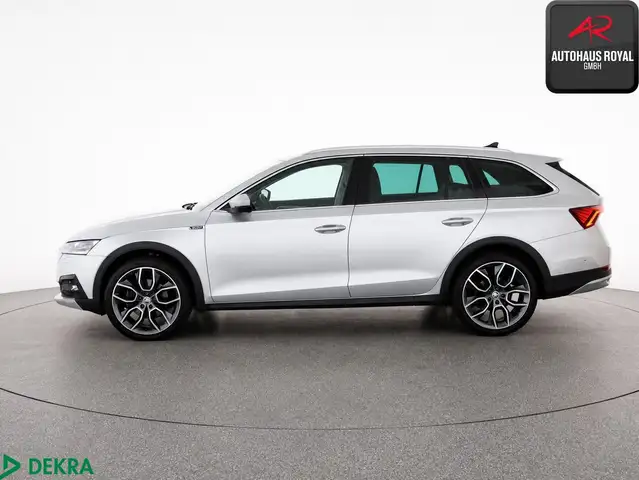 Skoda Octavia view 2