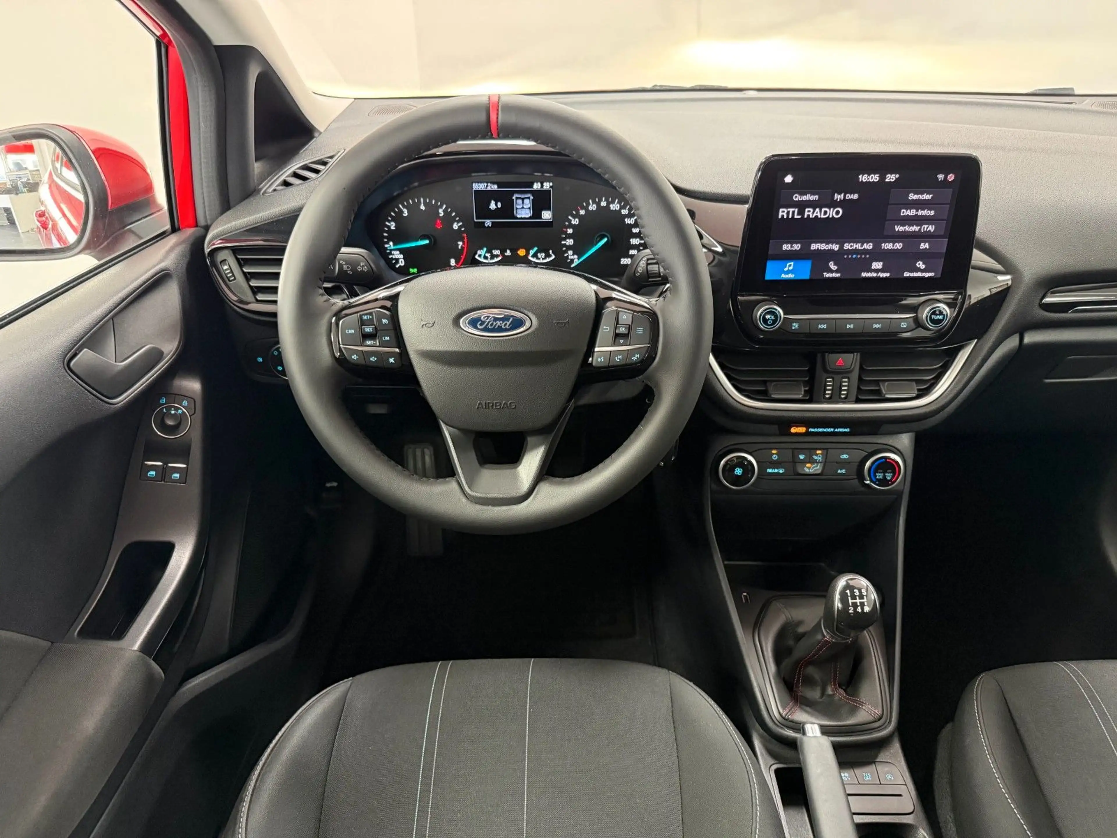 Ford Fiesta Cool & Connect/SPUR/DAB/CARPL/TEMP/SPORT — photo 14