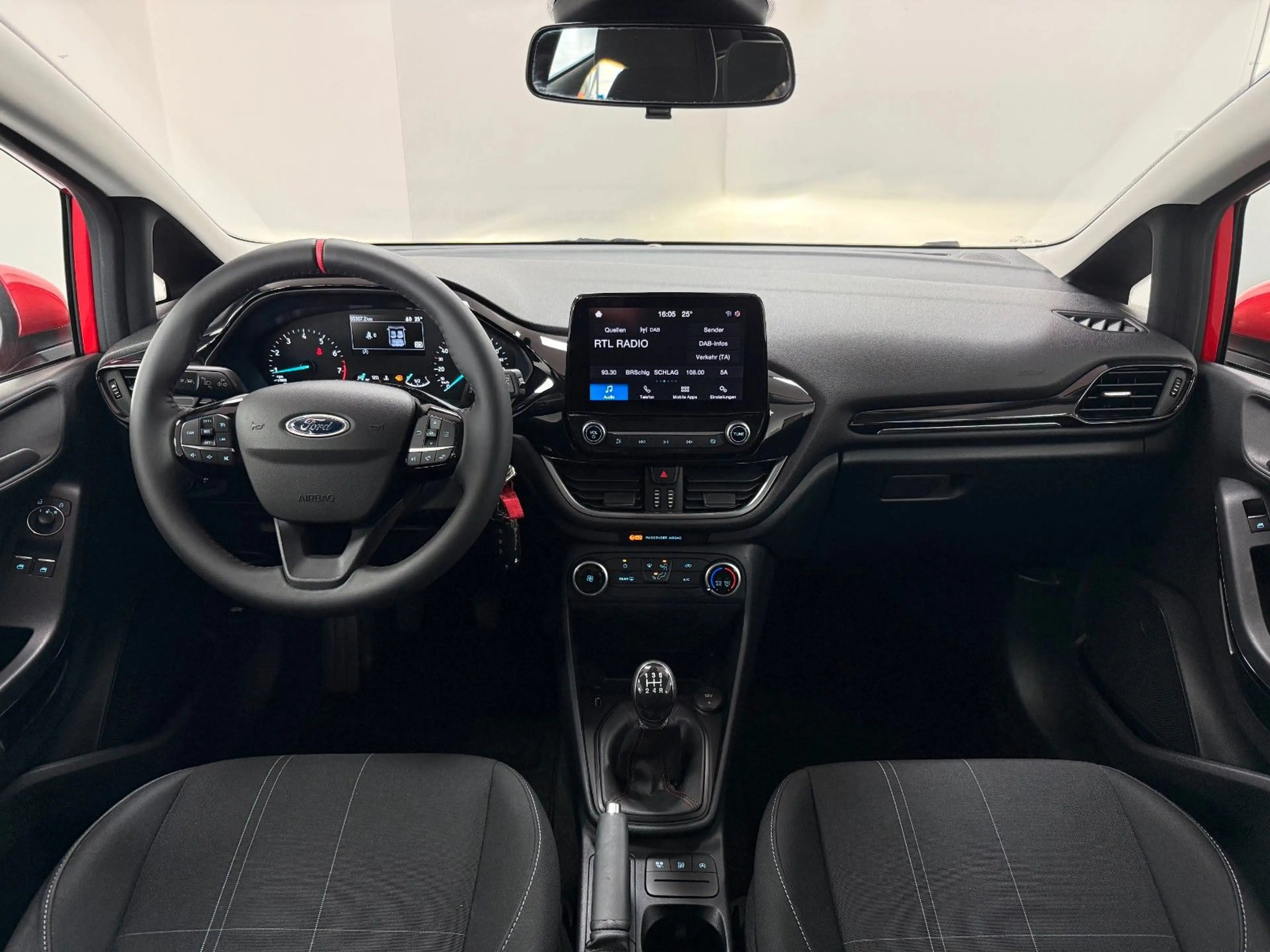 Ford Fiesta Cool & Connect/SPUR/DAB/CARPL/TEMP/SPORT — photo 9