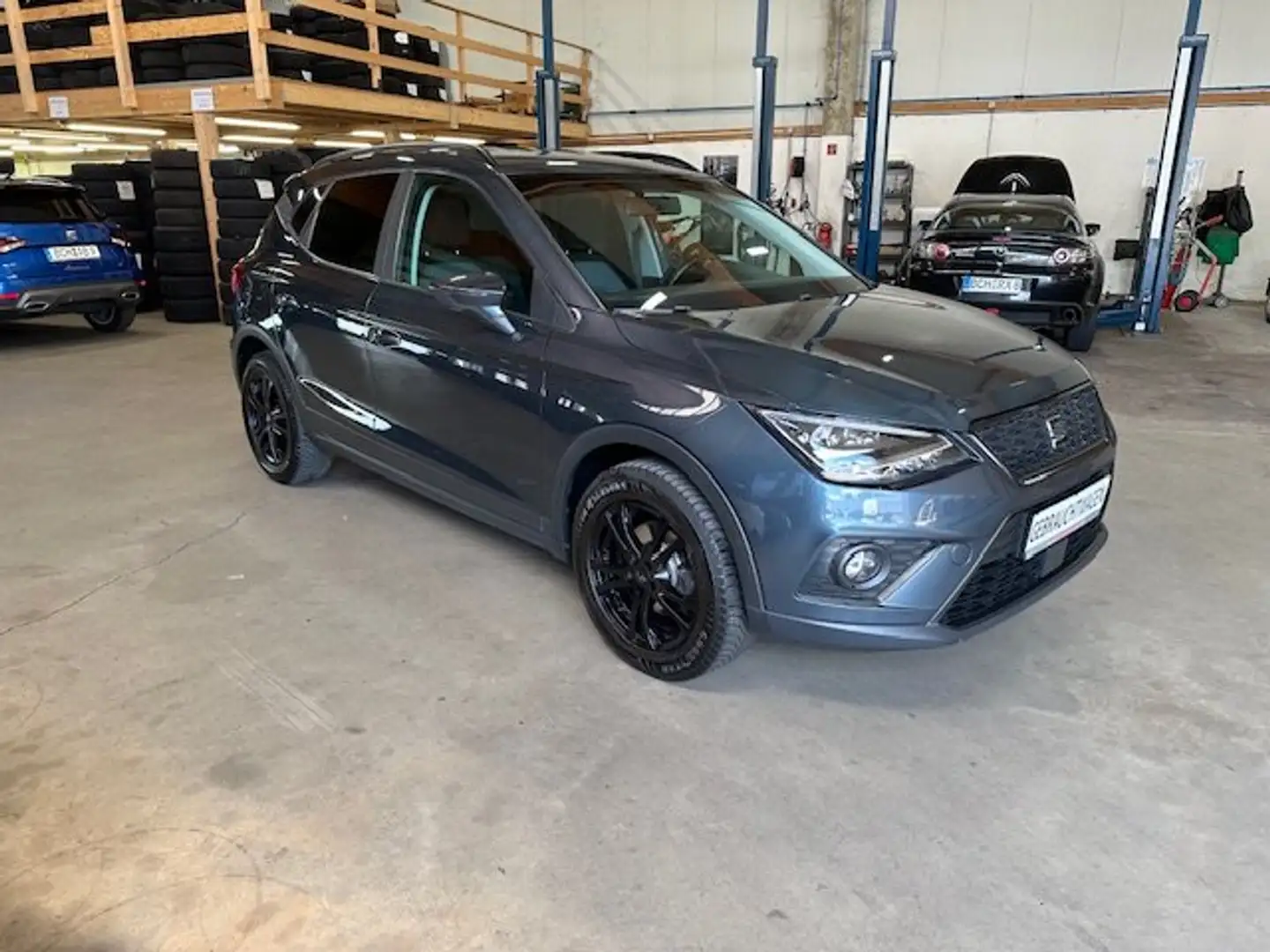 SEAT Arona Style Grijs - 1