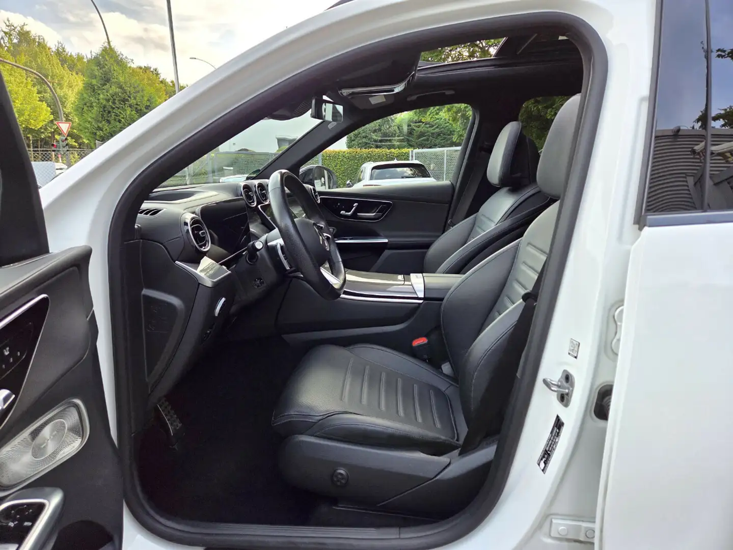 Mercedes-Benz GLC 400 e AMG-Premium.PanSD.360.Cam.AHK.P20.HuD. Weiß - 2