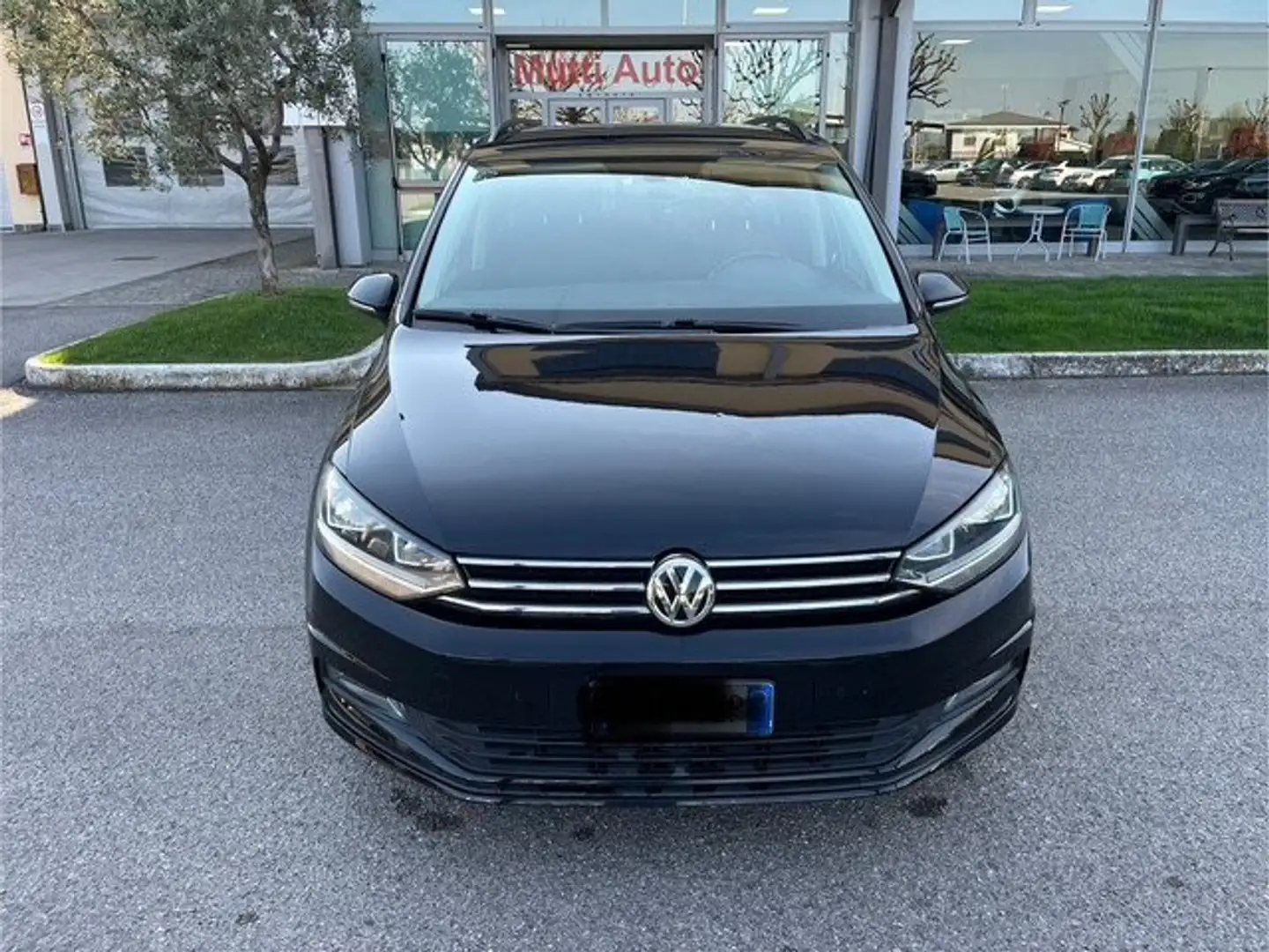 Volkswagen Touran Touran 1.6 TDI DSG Business BlueMotion Technology Zwart - 2