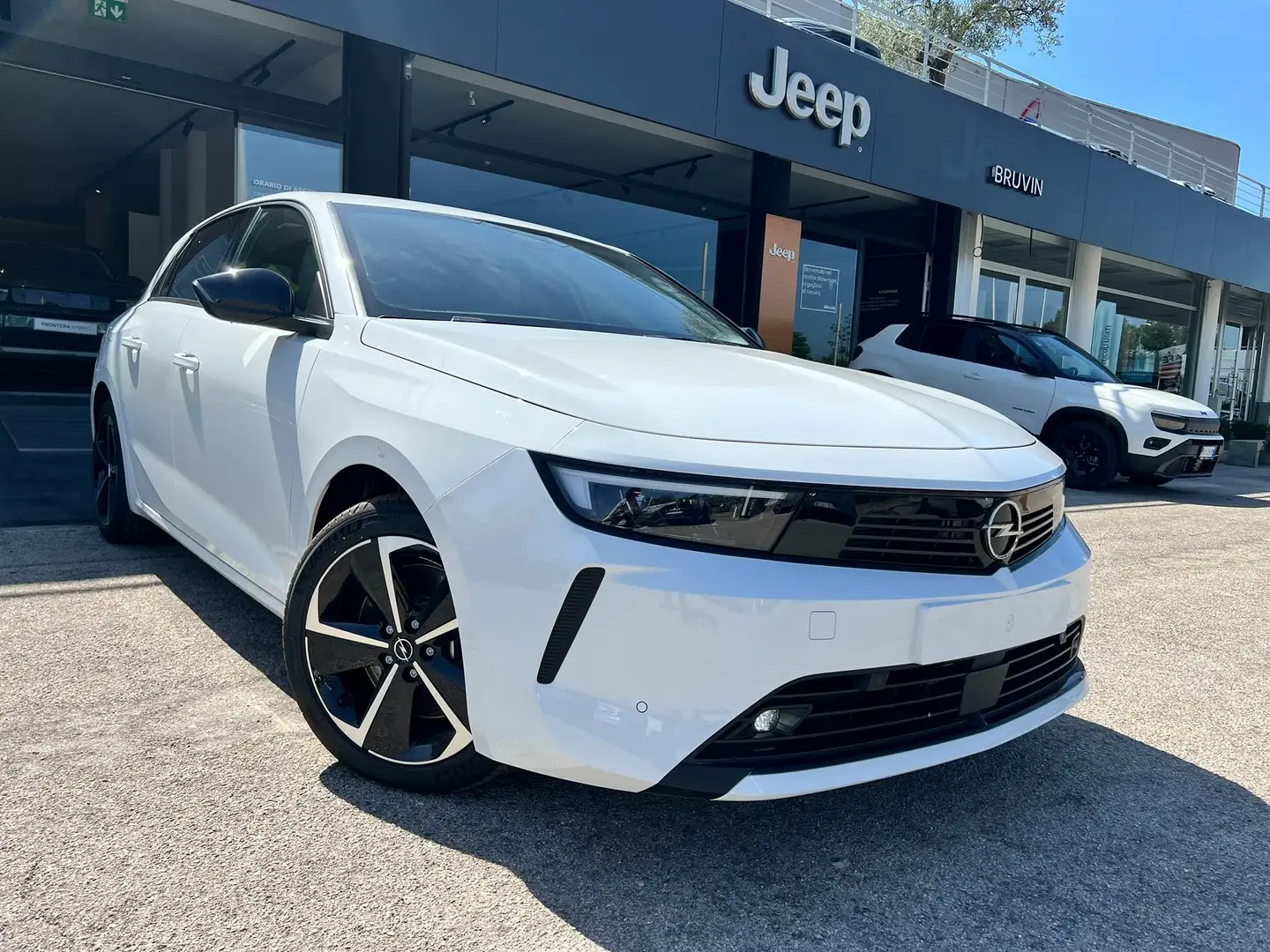 Opel Astra 1.6 phev Elegance s Blanc - 1
