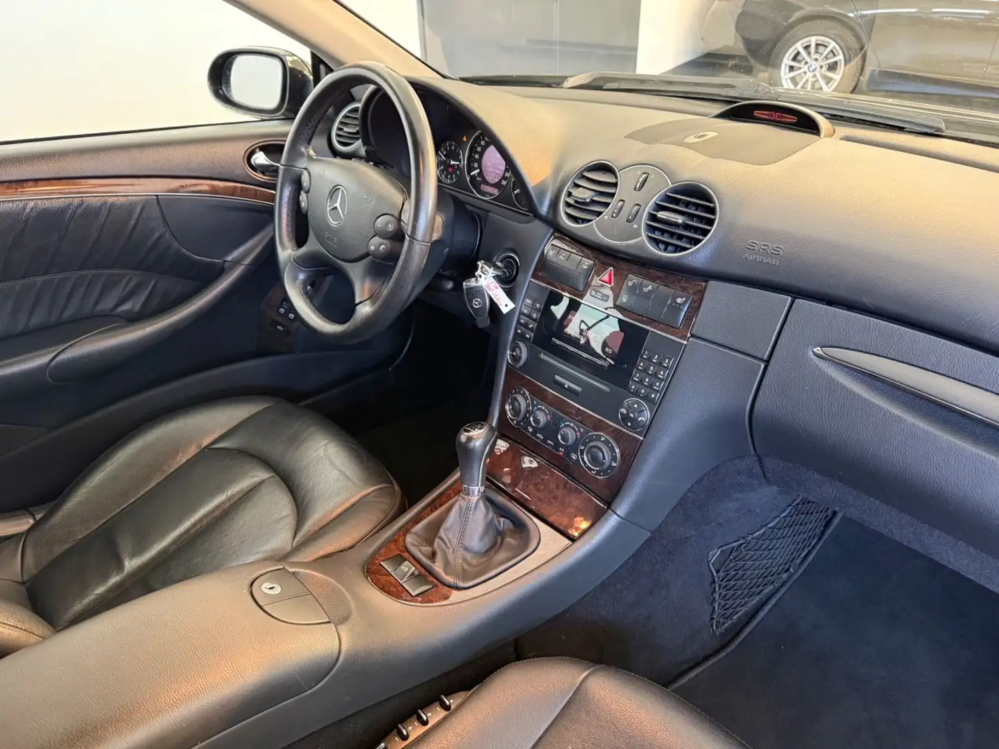 Mercedes-Benz CLK 200 CABRIO*LEDER*SITZH*MFL*TEMP*PDC*BC*LM* Schwarz - 2