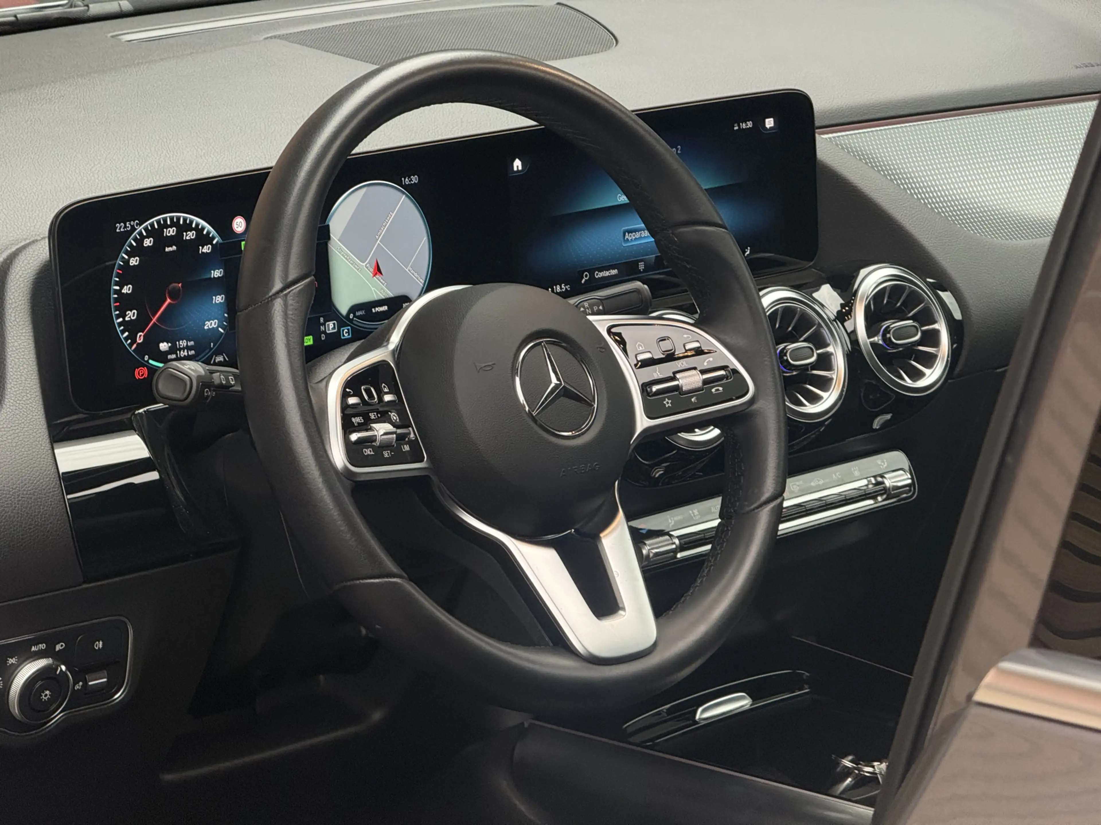 Mercedes-Benz EQA 250 Electric Art 67 kWh Panodak / Trekhaak / Navi / Cl — photo 12