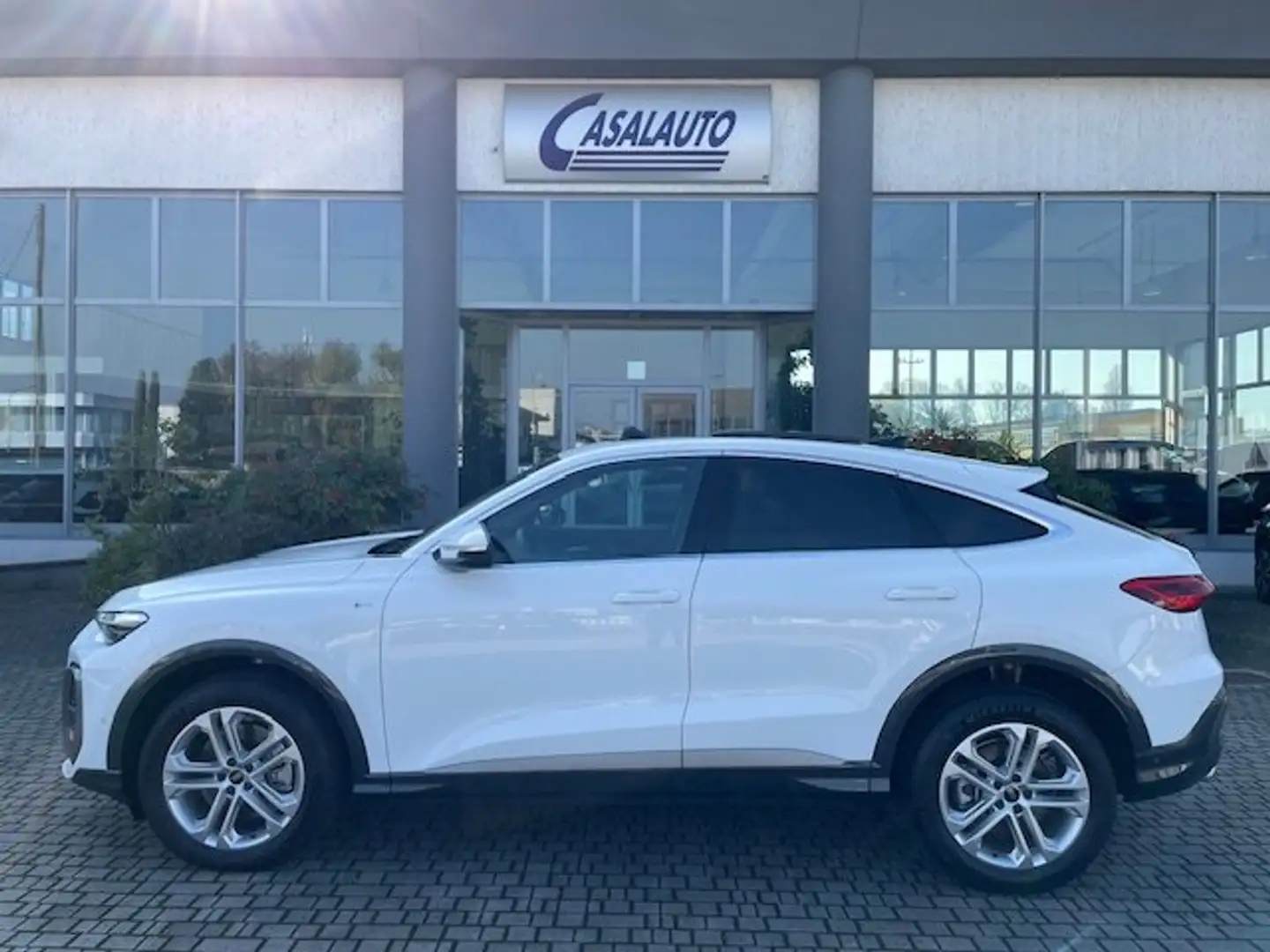 Audi Q5 SPB Sportback S Line Edition TDI quattro S Tronic Blanc - 1