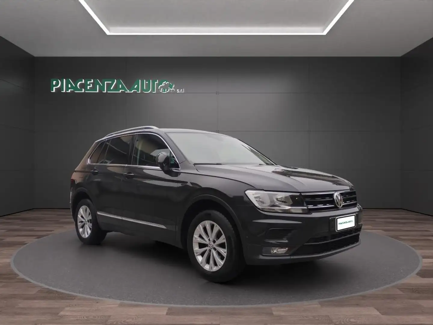 Volkswagen Tiguan 2.0 tdi Business 4motion 150cv dsg Nero - 1