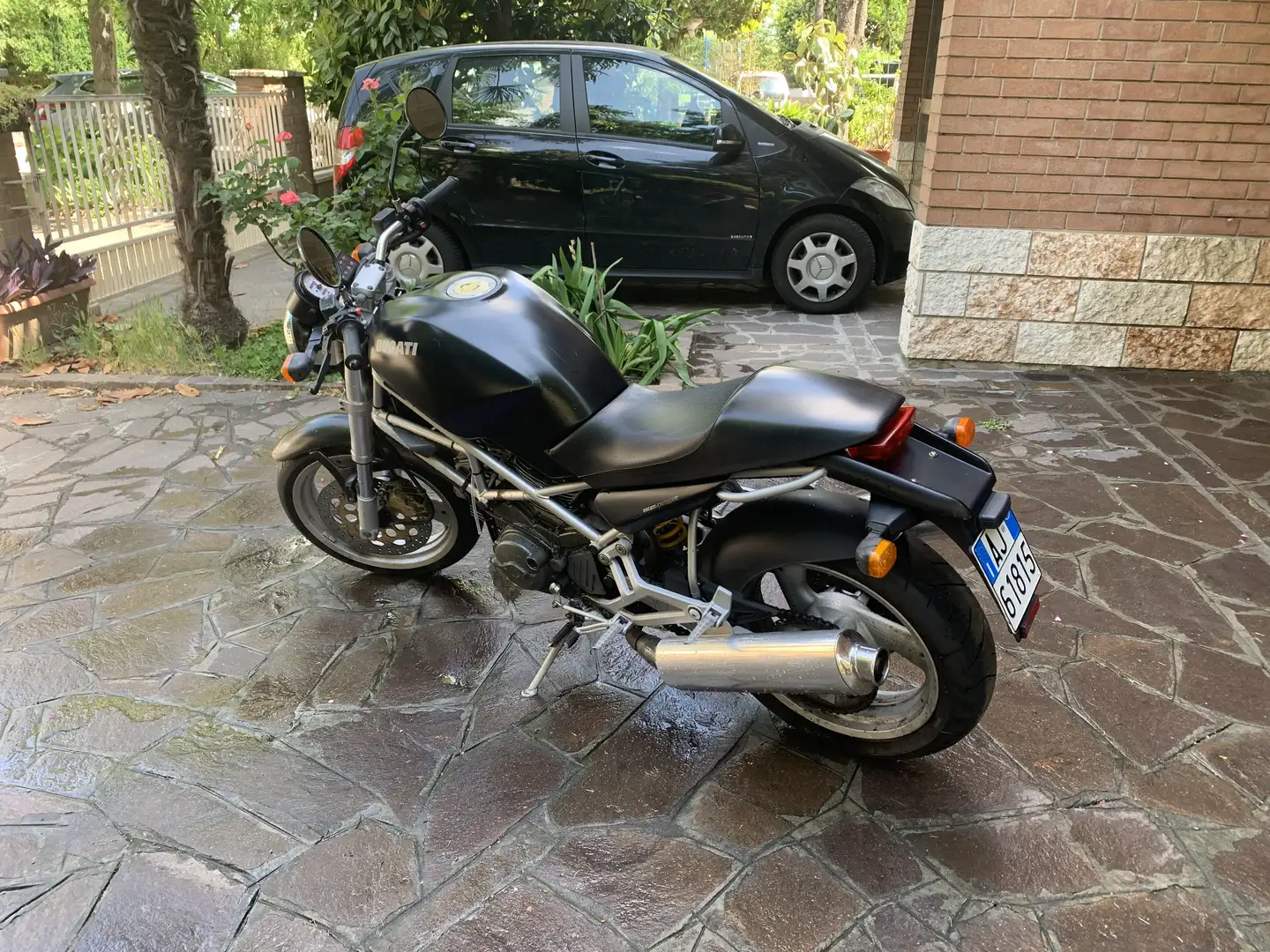 Ducati Monster 600 - 2